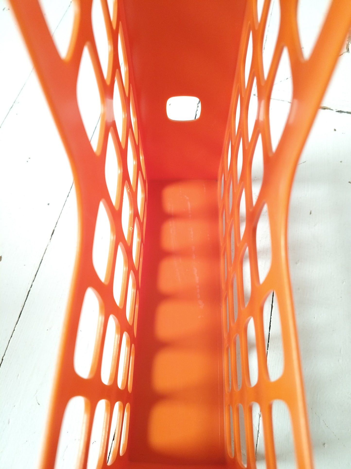 Range-documents/ magazines/ livres en plastique orange Esselte Boxer à l'unité