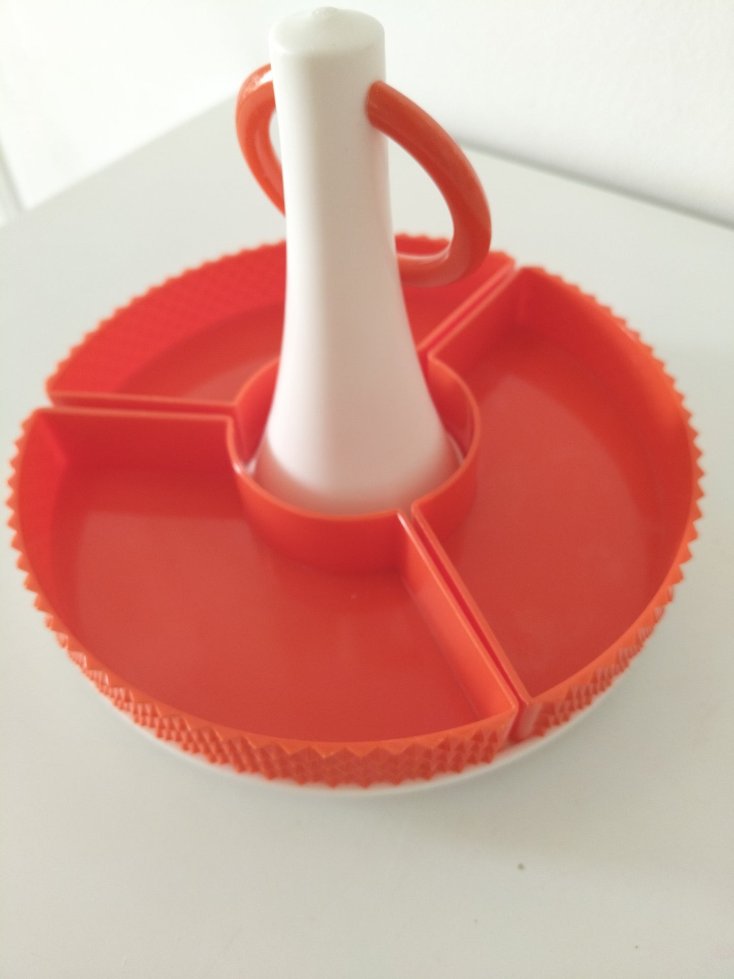 Petit plateau tournant à compartiments en plastique Vitri West Germany