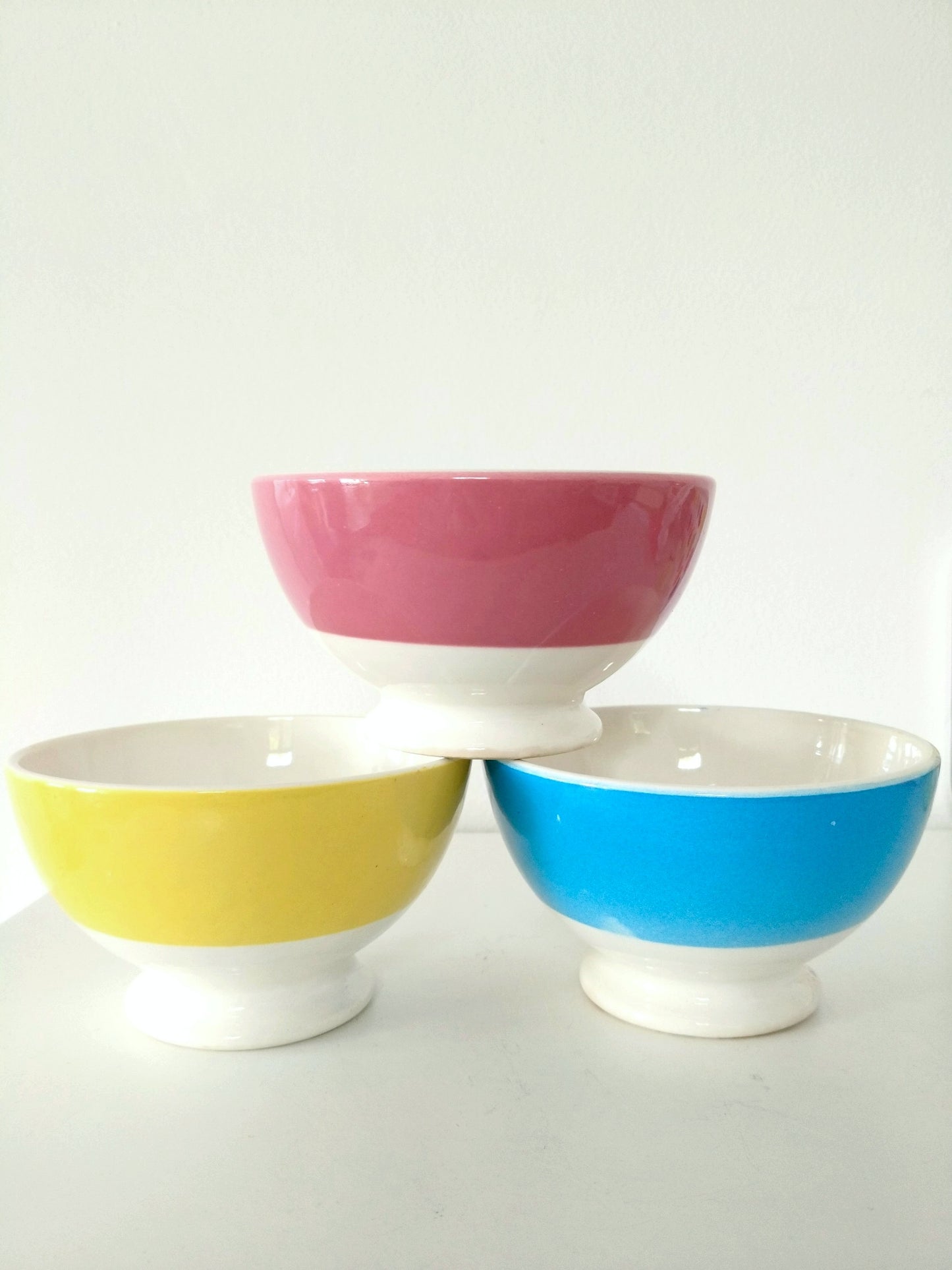 Ensemble de 3 bols anciens en porcelaine Boch la Louvière