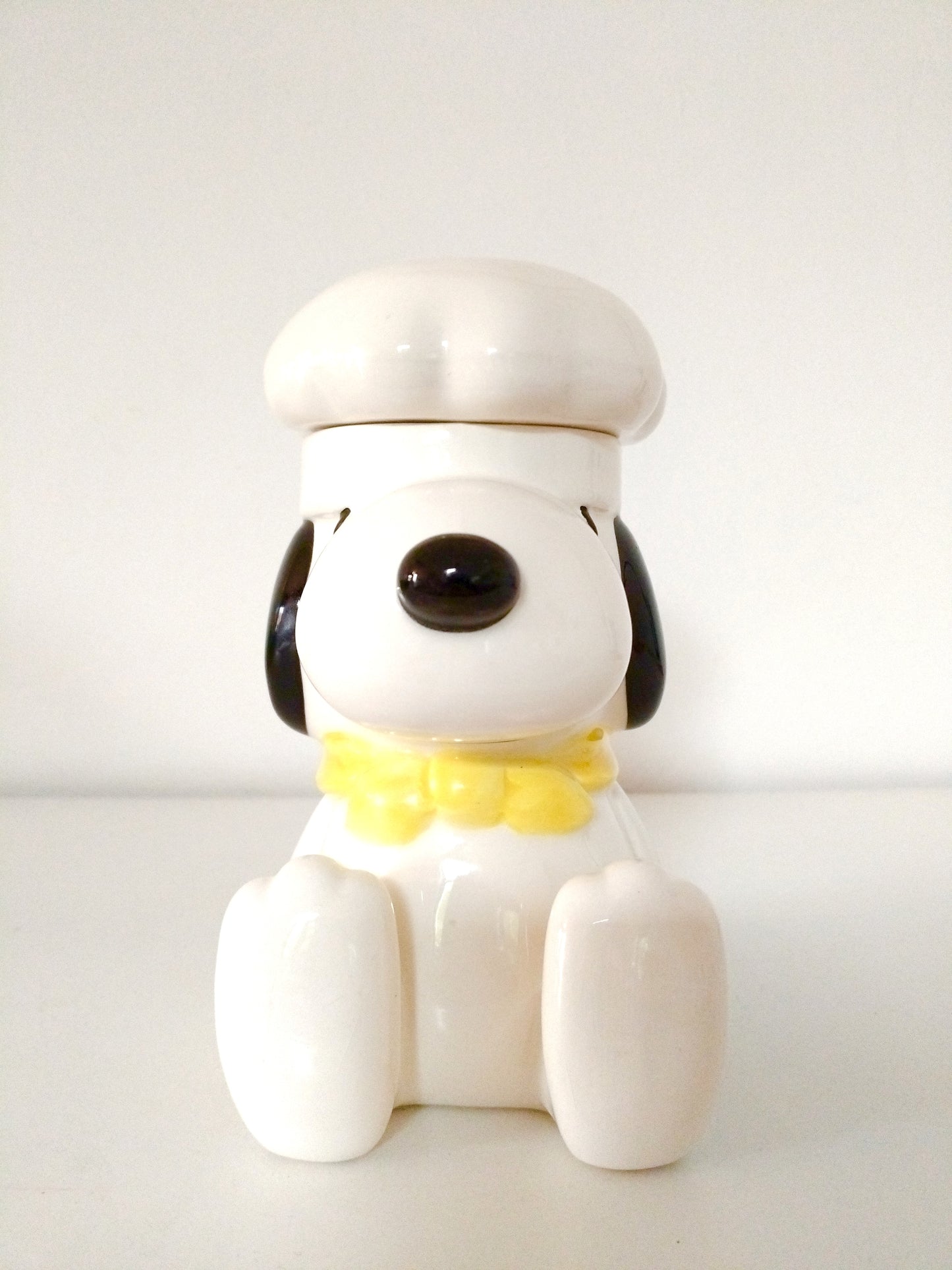 Pot boîte bocal à biscuits en céramique Snoopy cuisinier Japan United Feature Syndicate, Inc 1958-1966