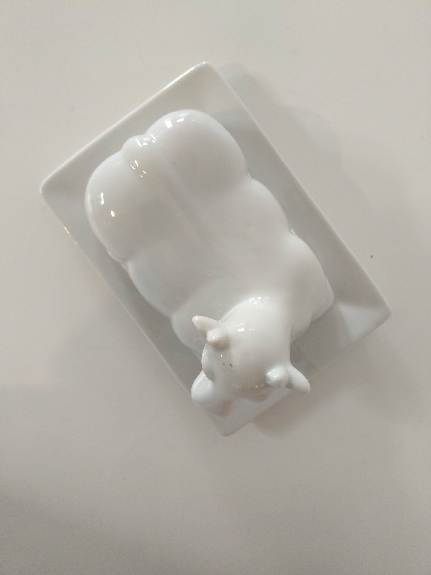 Beurrier vache en porcelaine