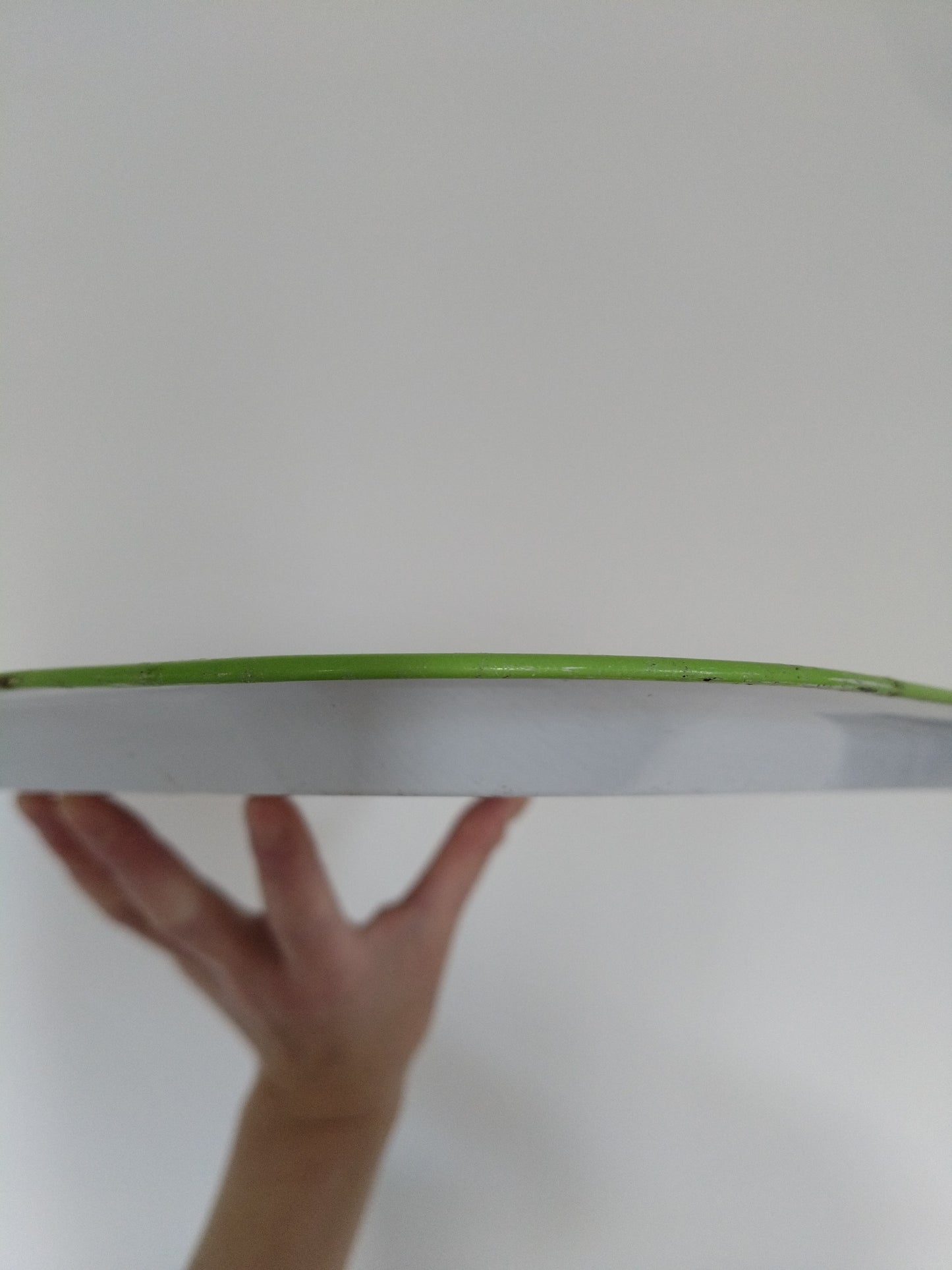 Plateau métallique paon publicitaire Préfontaines Edery