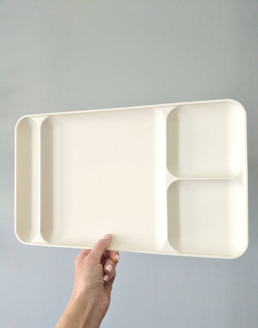 Plateau compartimenté Tupperware - cetaitmieuxavant