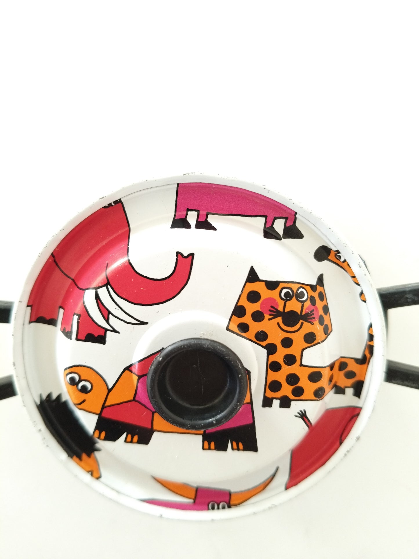 3 éléments de dinette/ casseroles en tôle