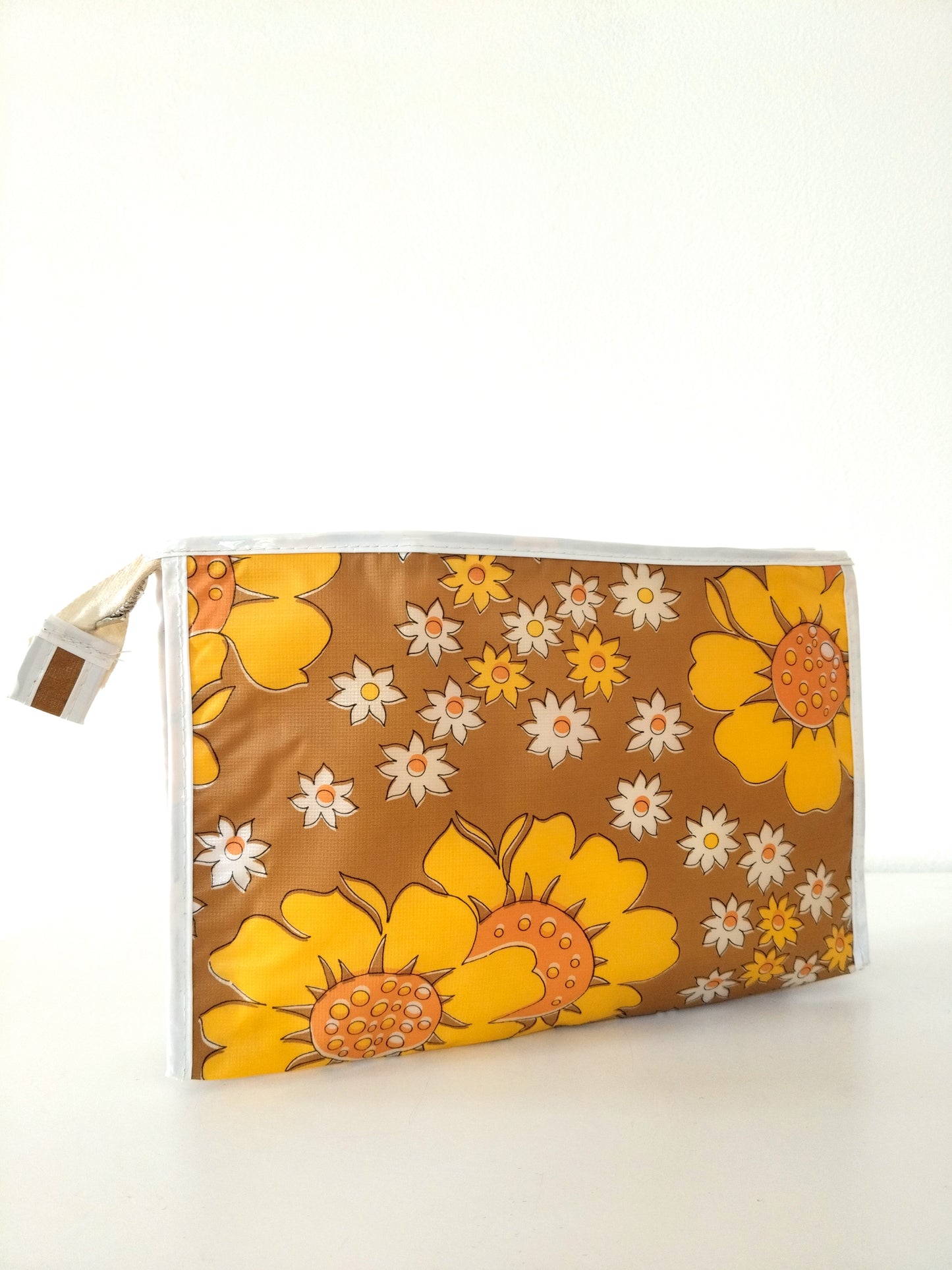 Trousse de toilette plastifiée flower power