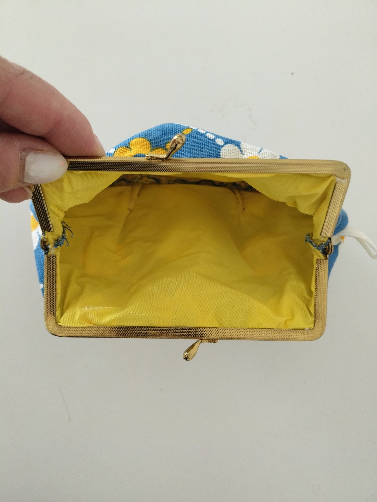 Porte-monnaie/ pochette flower power en tissu