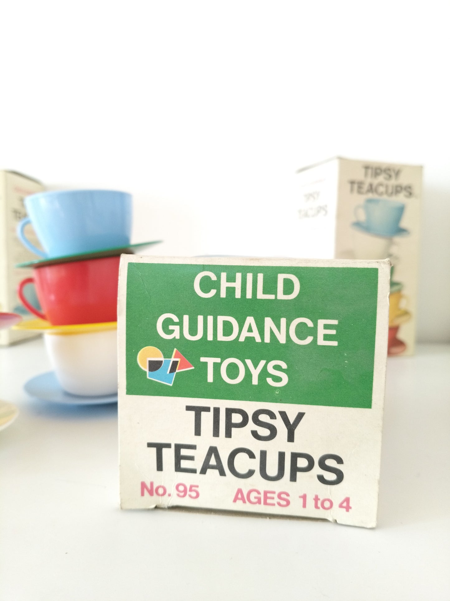 Jouet jeu dinette Tipsy teacups child guidance toys