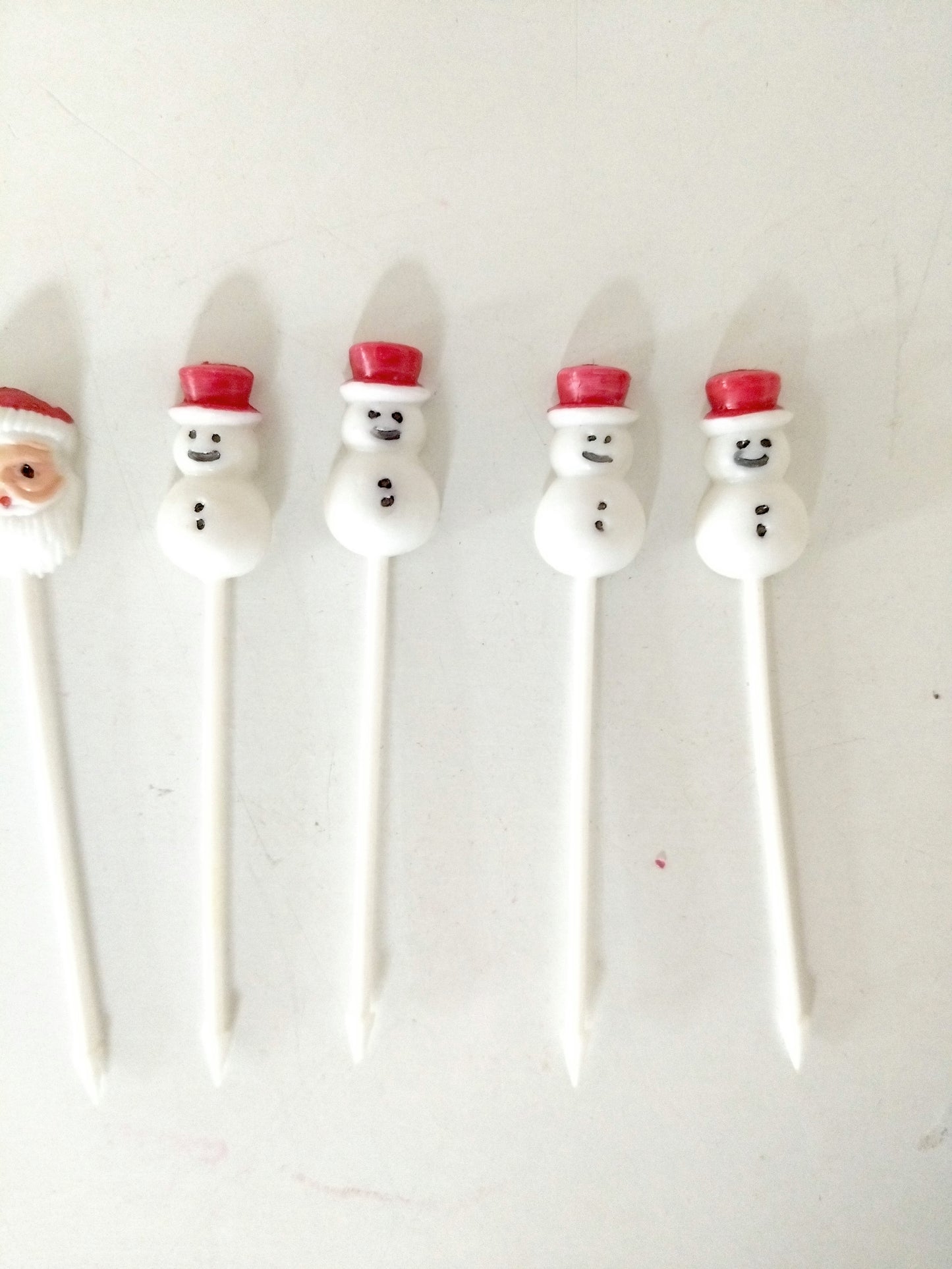 8 piques apéritif de Noël en plastique