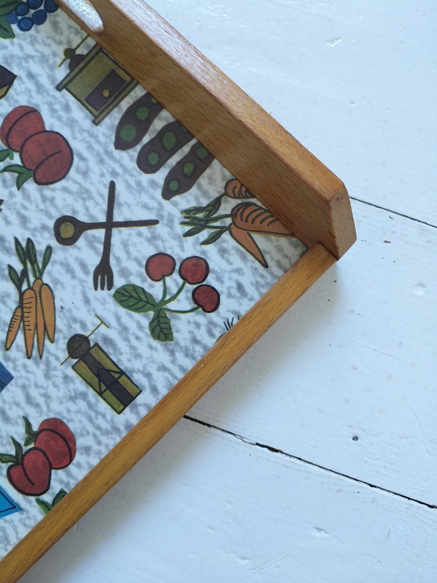 Plateau bois et plastique mélaminé 60's - cetaitmieuxavant