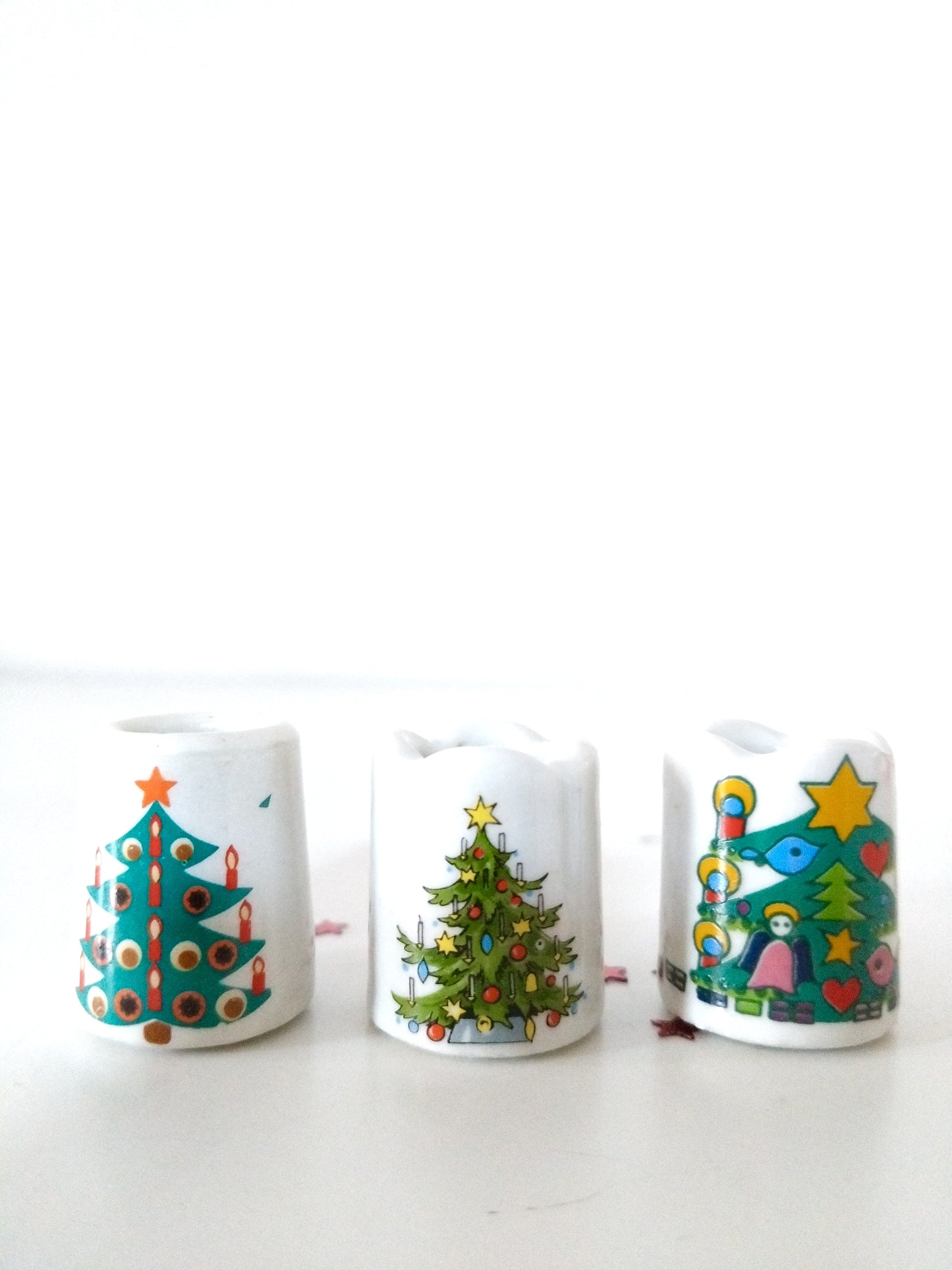 Ensemble de 3 mini-bougeoirs de Noël Germany décor sapin avec bougies rouges