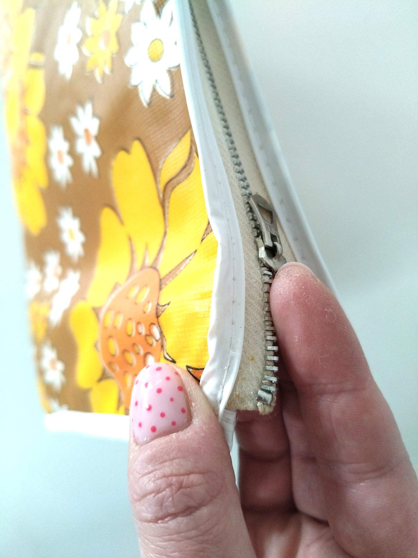 Trousse de toilette plastifiée flower power