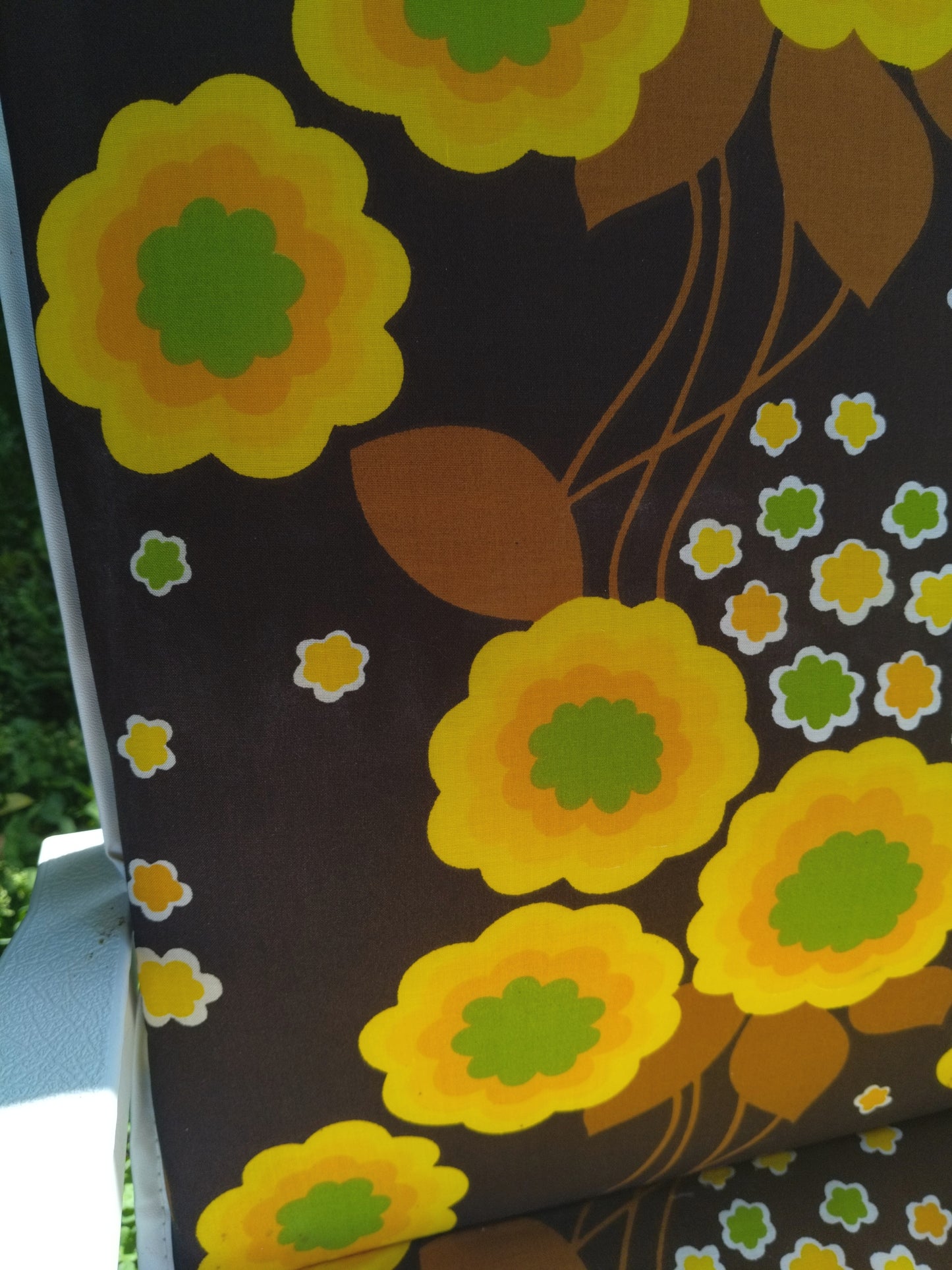 Chaise longue/ relax/ transat/ fauteuil de jardin/ bain de soleil multiposition Rinco flower power - cetaitmieuxavant