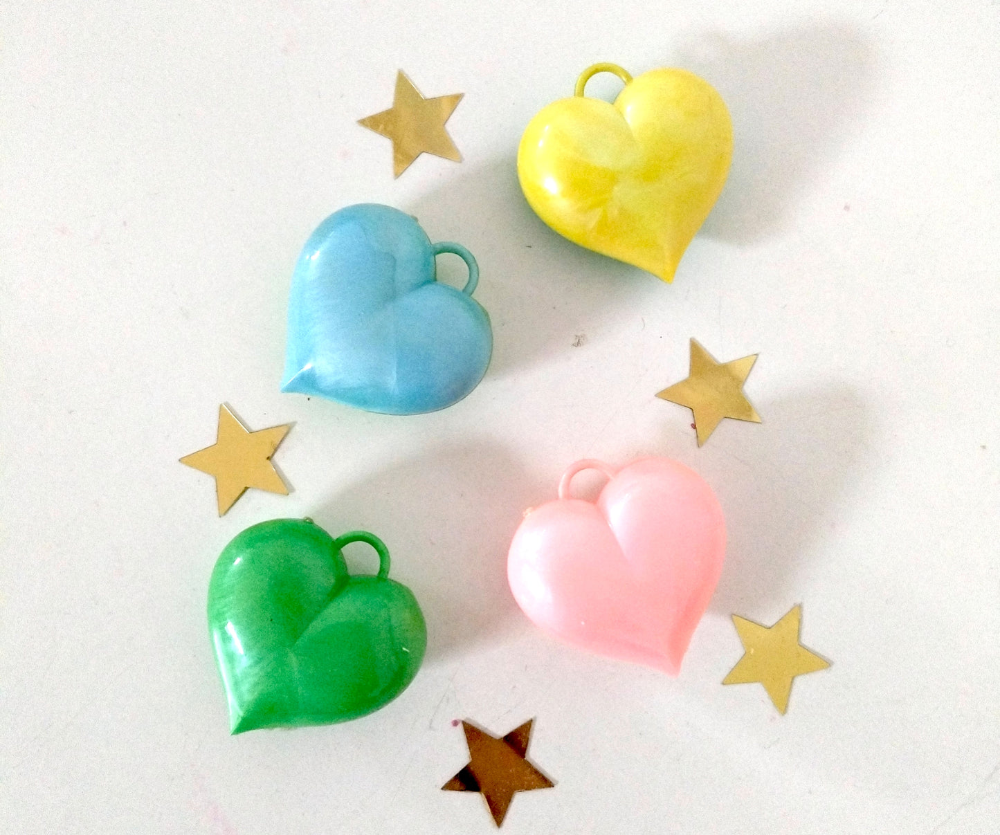 4 petits cœurs de Noël à suspendre