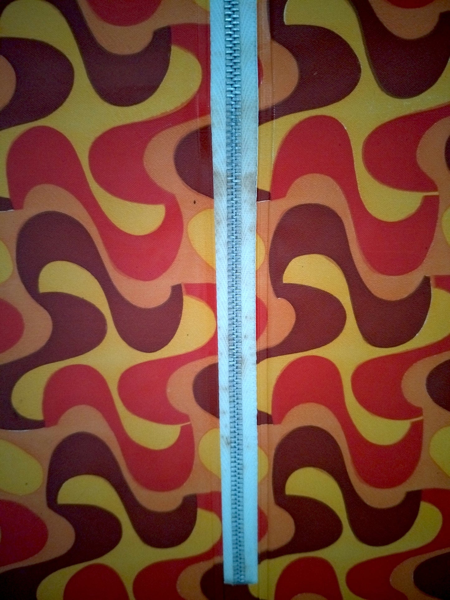 Petit meuble de poupées vintage