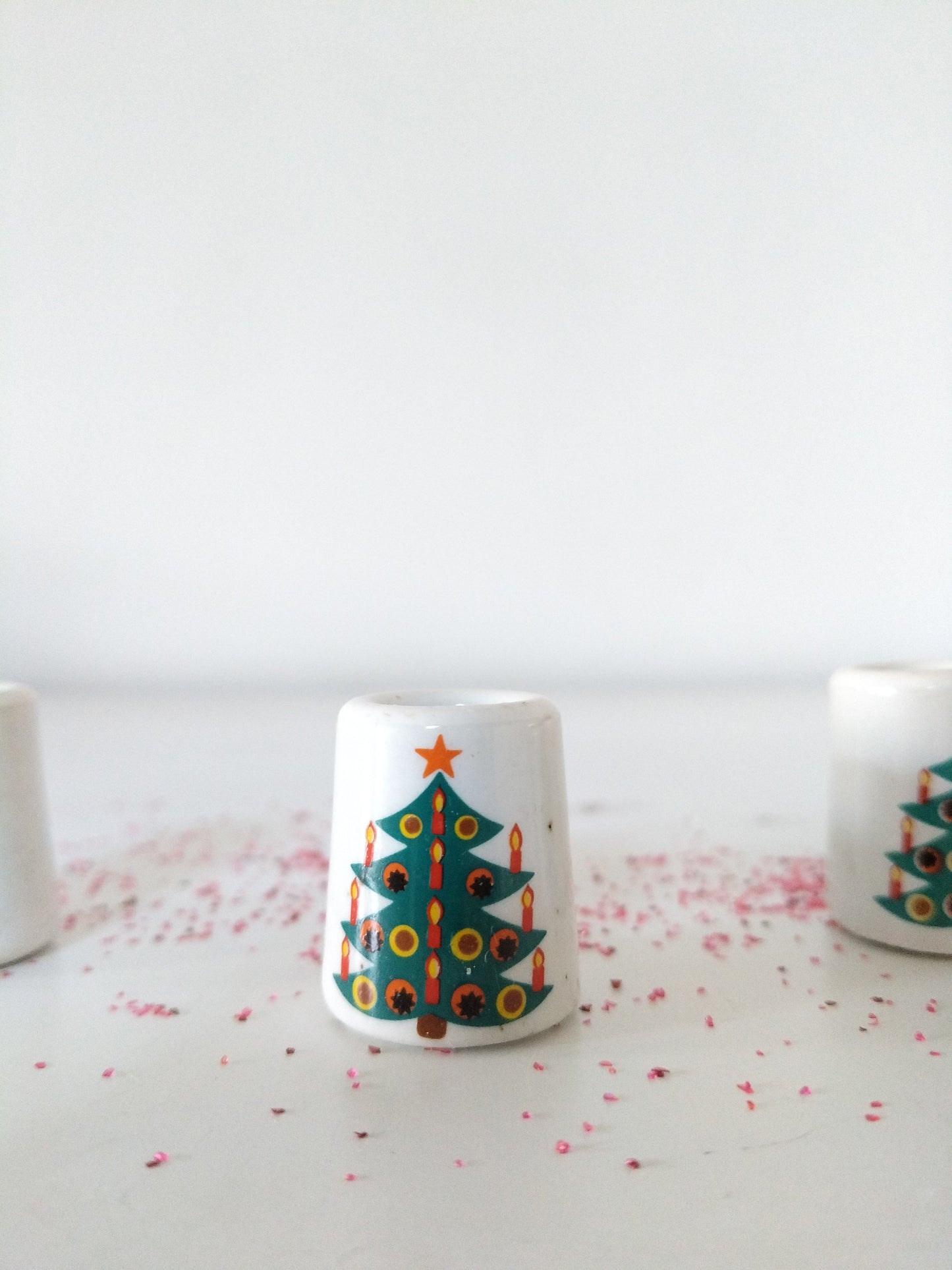 Duo de mini-bougeoirs de Noël décor sapin Germany + bougies blanches