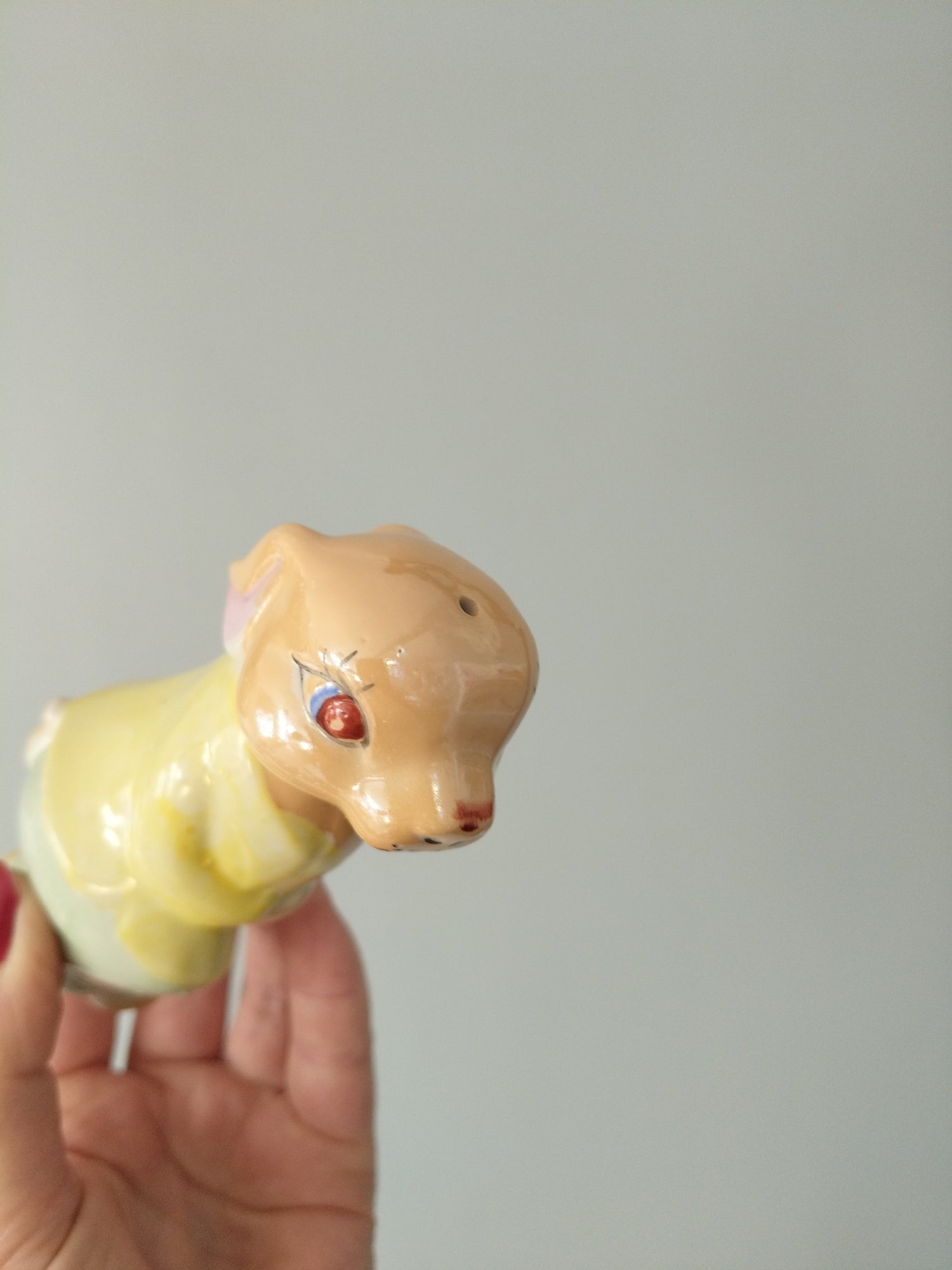 Salière ou poivrière lapine en céramique émaillée nacrée - cetaitmieuxavant