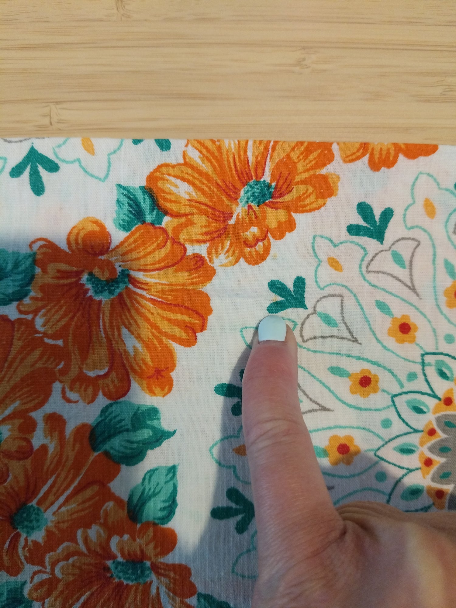 Taie d'oreiller flower power en coton  67 x 63cm - cetaitmieuxavant