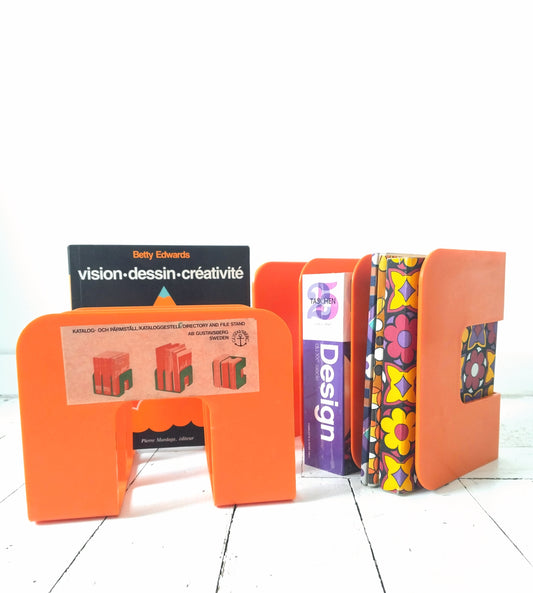 Range-livres/ magazines/ vinyles en plastique ORANGE par Sven-Eric Juhlin pour Gustavsberg 1395 à l'unité - cetaitmieuxavant