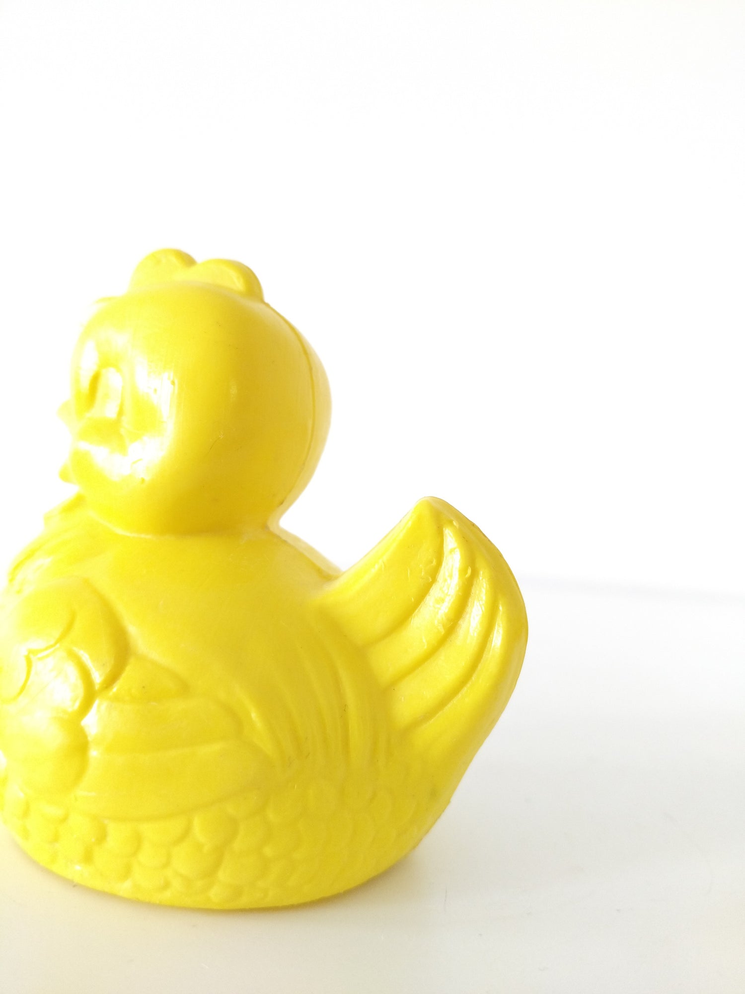 Déco de Pâques/ jouet de bain poule en plastique Rolly Toys West Germany - cetaitmieuxavant