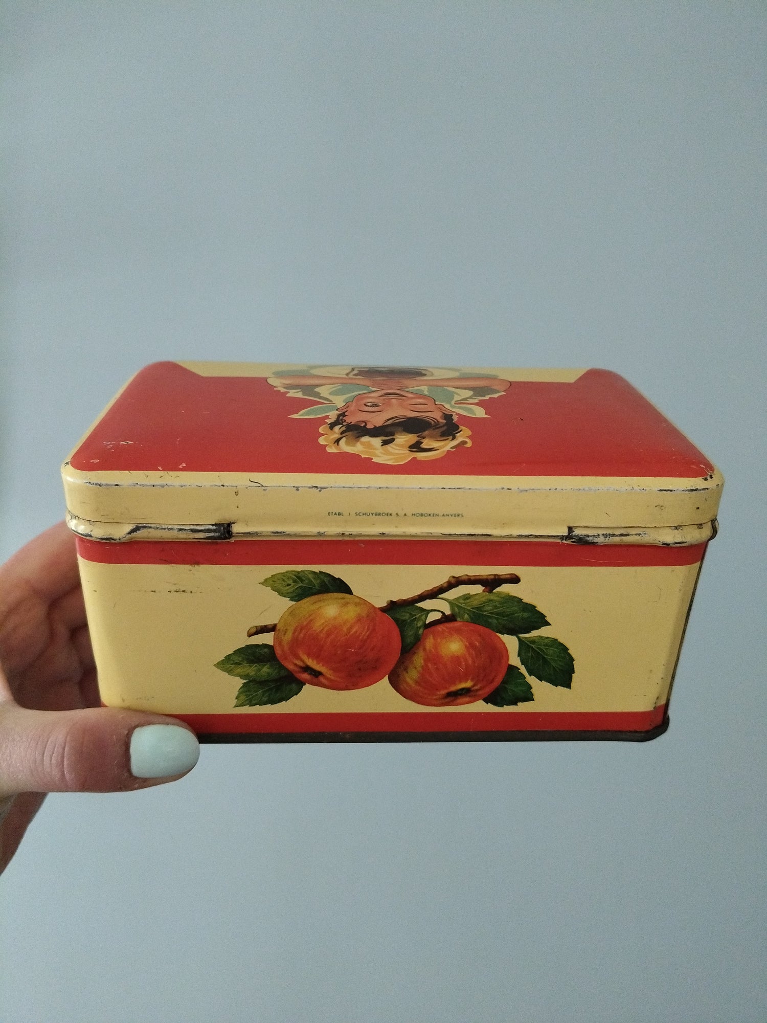 Ancienne boîte métallique publicitaire GFS - cetaitmieuxavant