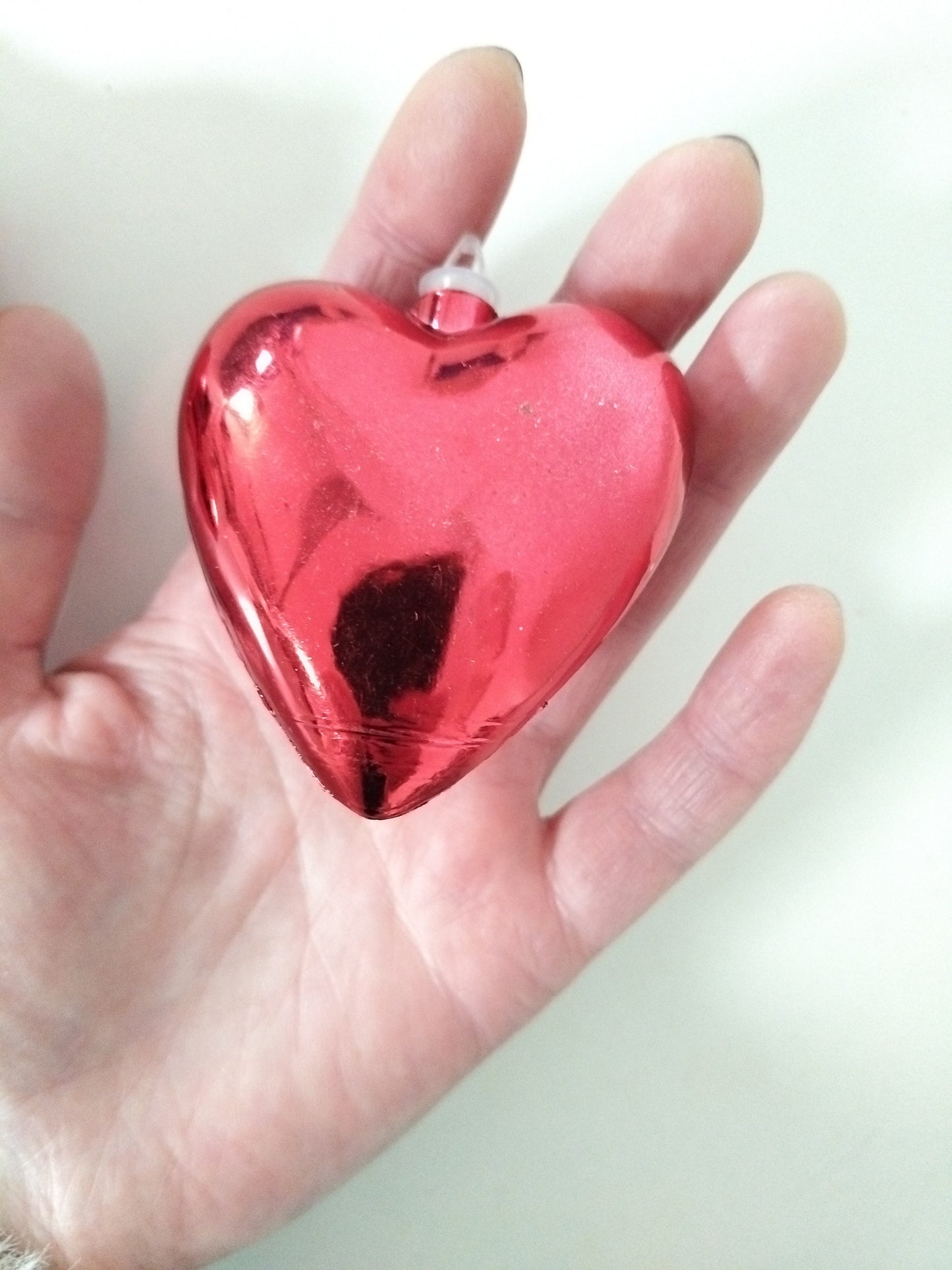 2 cœurs Mickey et Minnie de Noël en plastique à suspendre