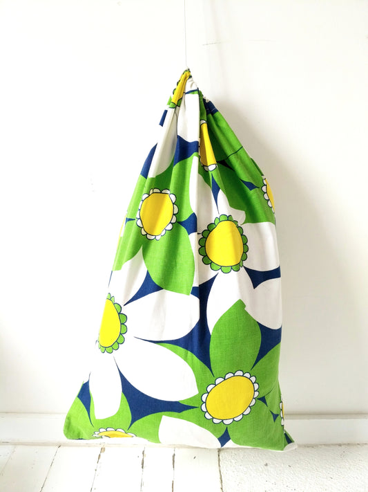 Grand sac à linge vintage en tissu