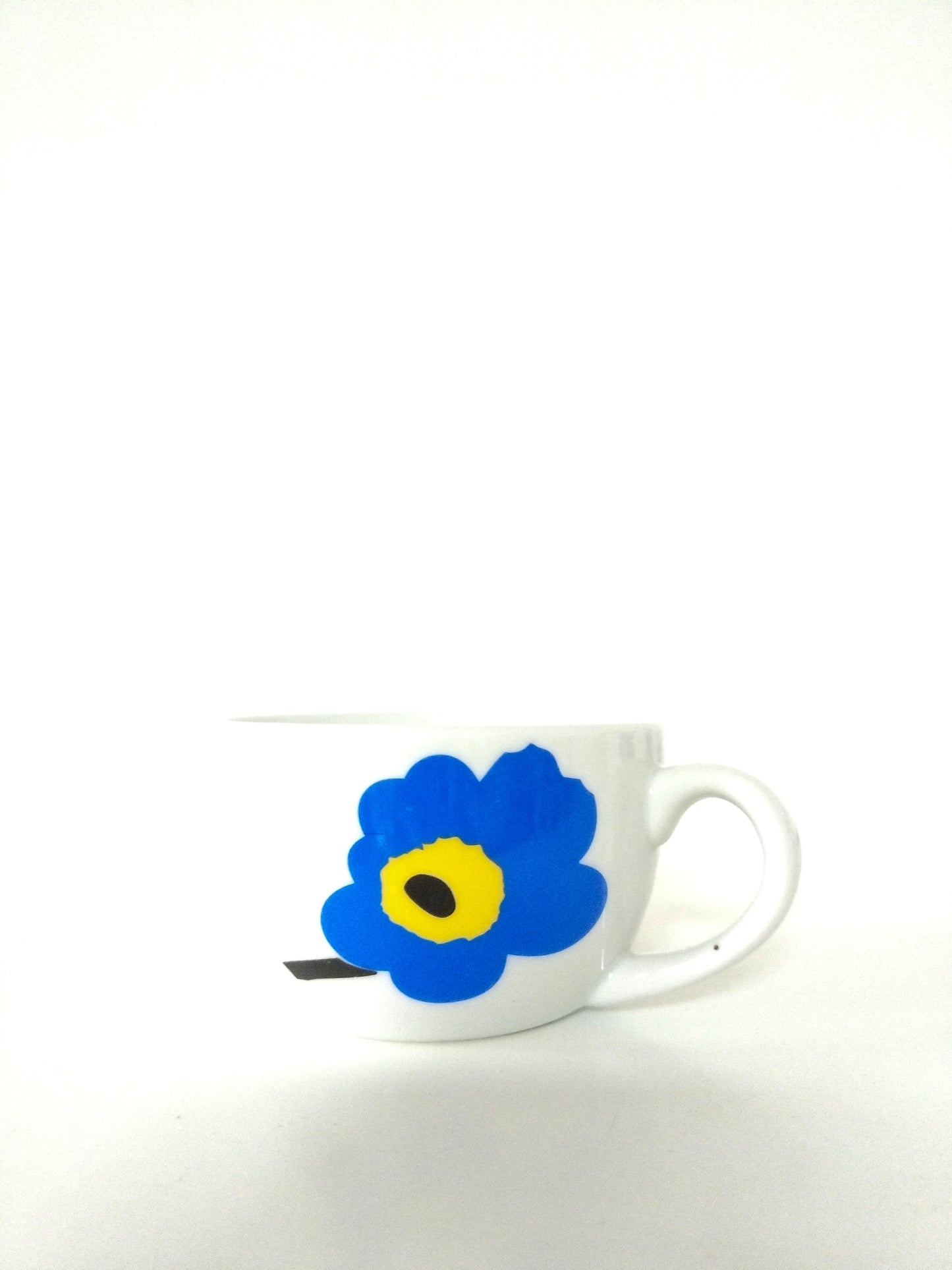 Tasse Item en porcelaine décor esprit Marimekko Unikko à l'unité - cetaitmieuxavant
