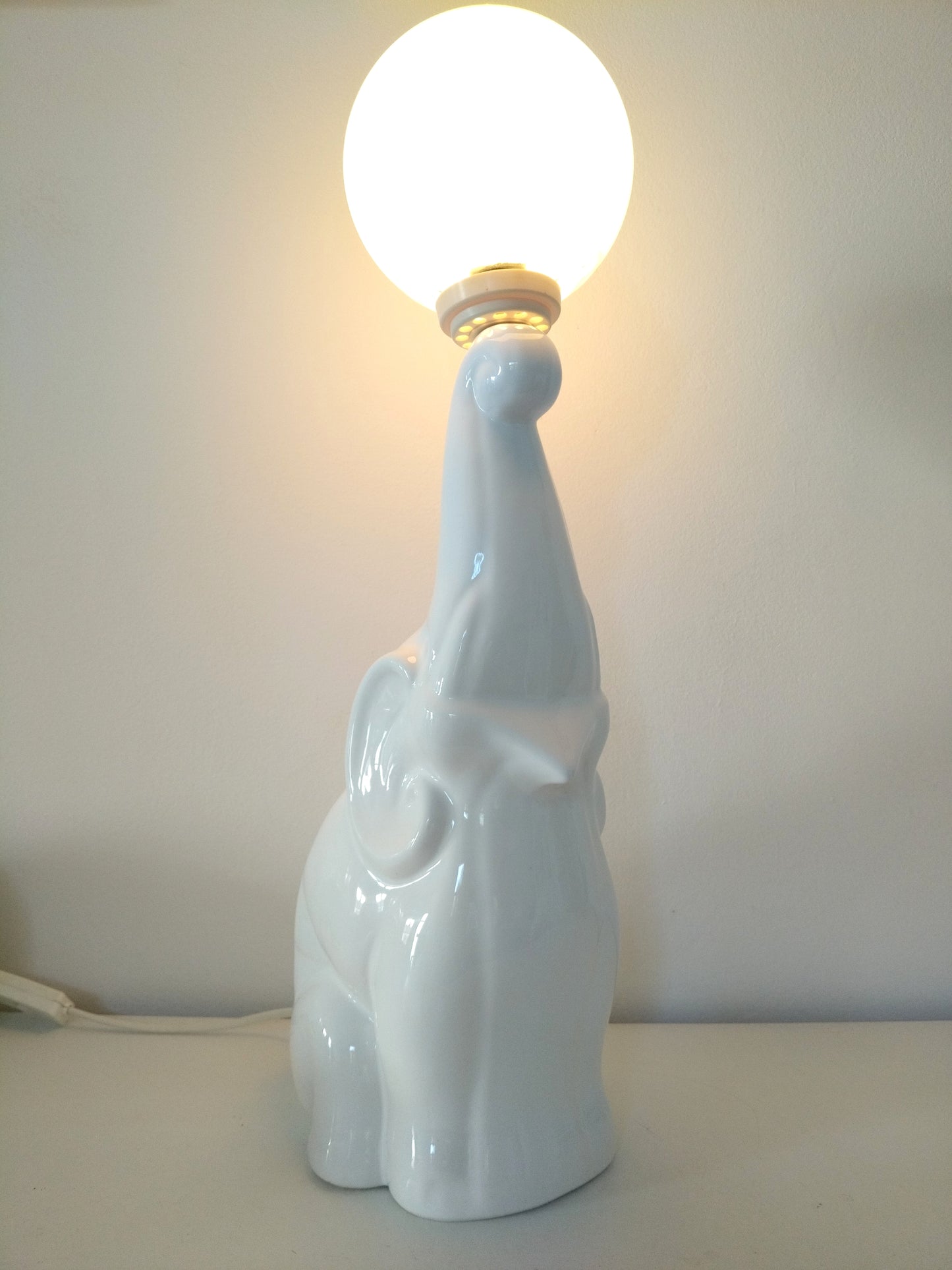 Grande lampe éléphant vintage  en céramique