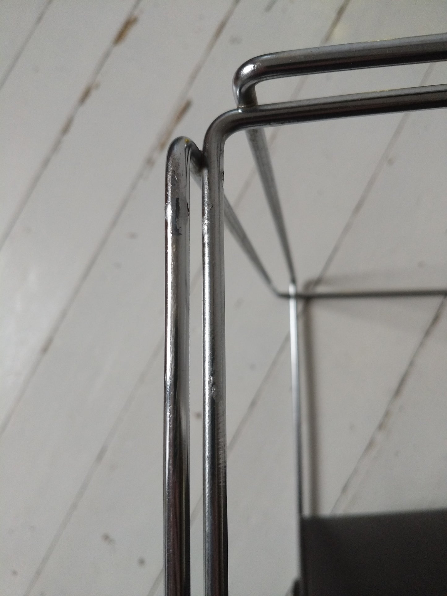 Porte-revues/ range-documents/ vinyles métal et simili cuir par Max Sauze pour Isocèle 70's