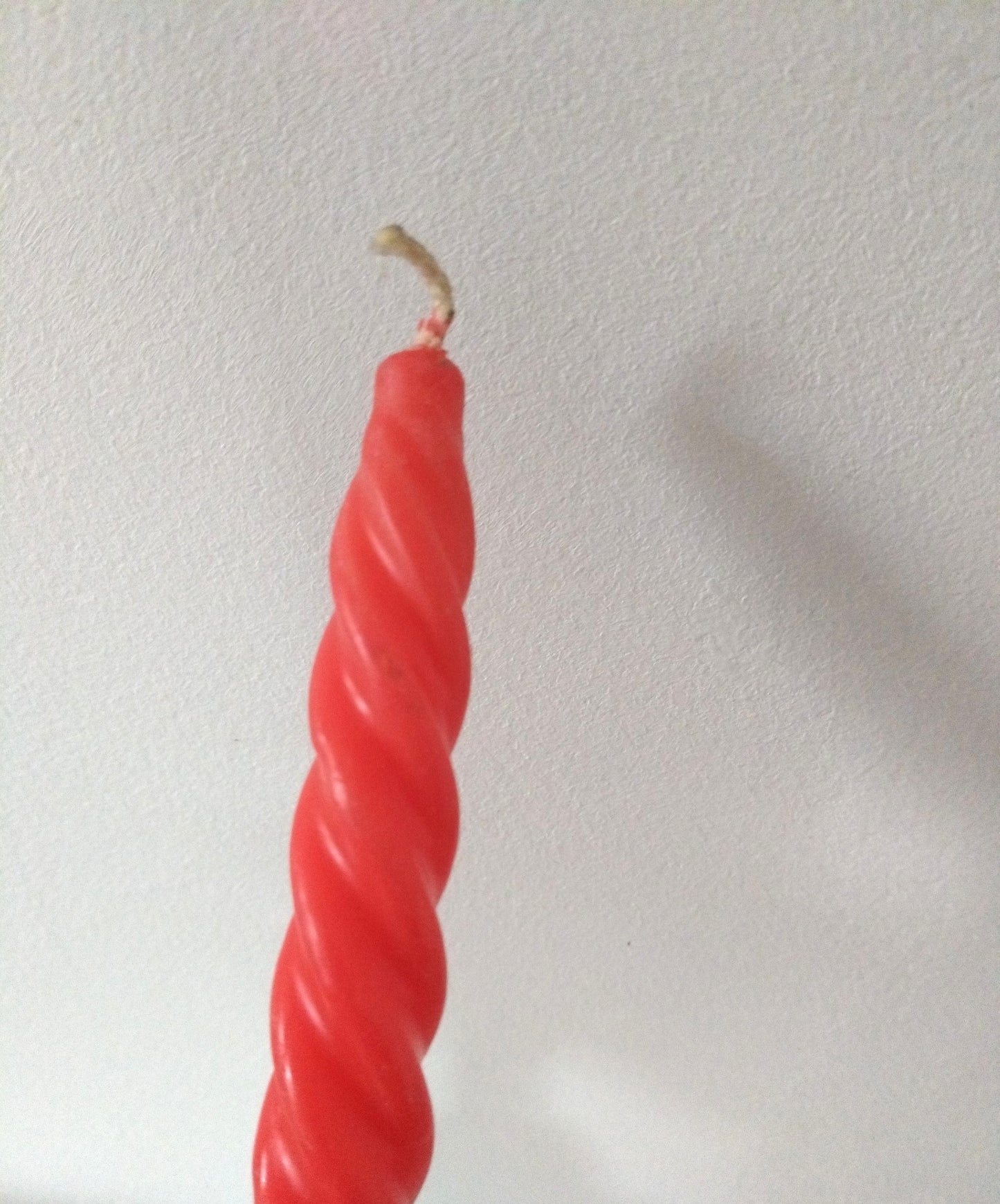 Ensemble de anciennes 4 bougies torsadées Spaas Rubis