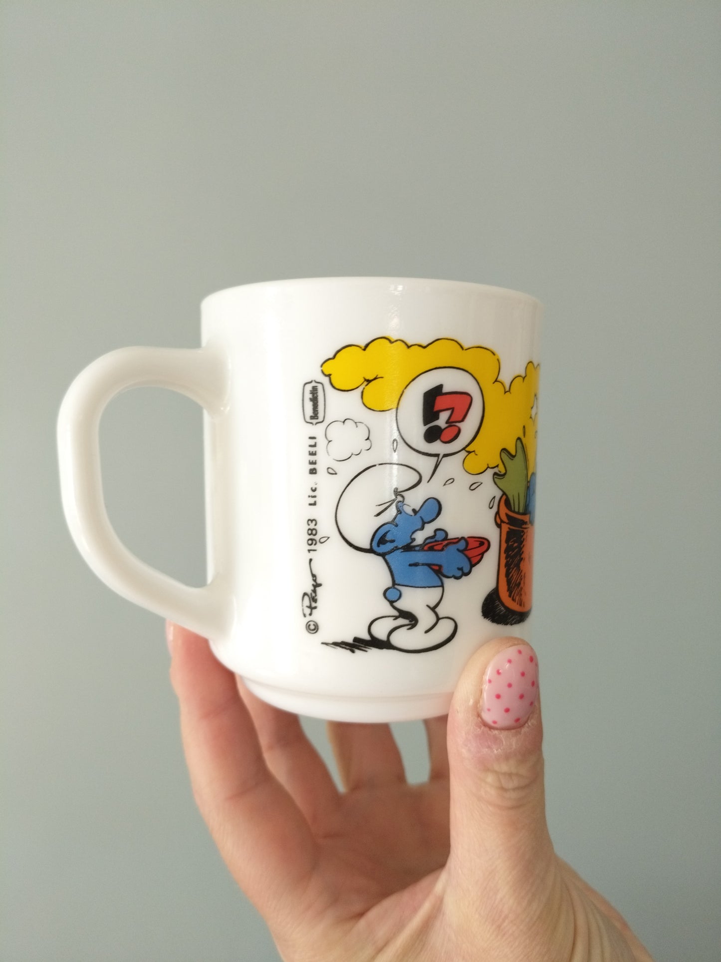 Tasse/ mug Arcopal publicitaire Bénédictin Schtroumpfs Peyo 1983