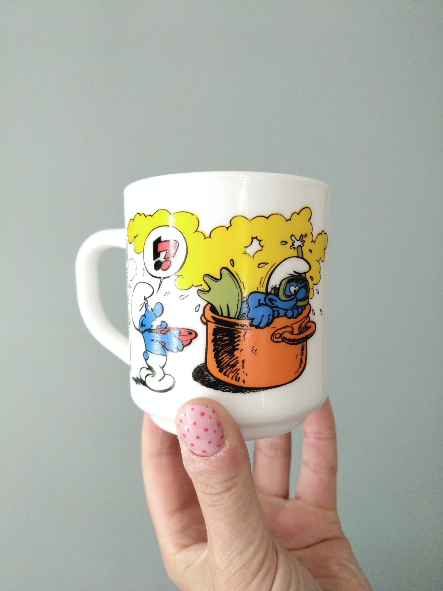 Tasse/ mug Arcopal publicitaire Bénédictin Schtroumpfs Peyo 1983