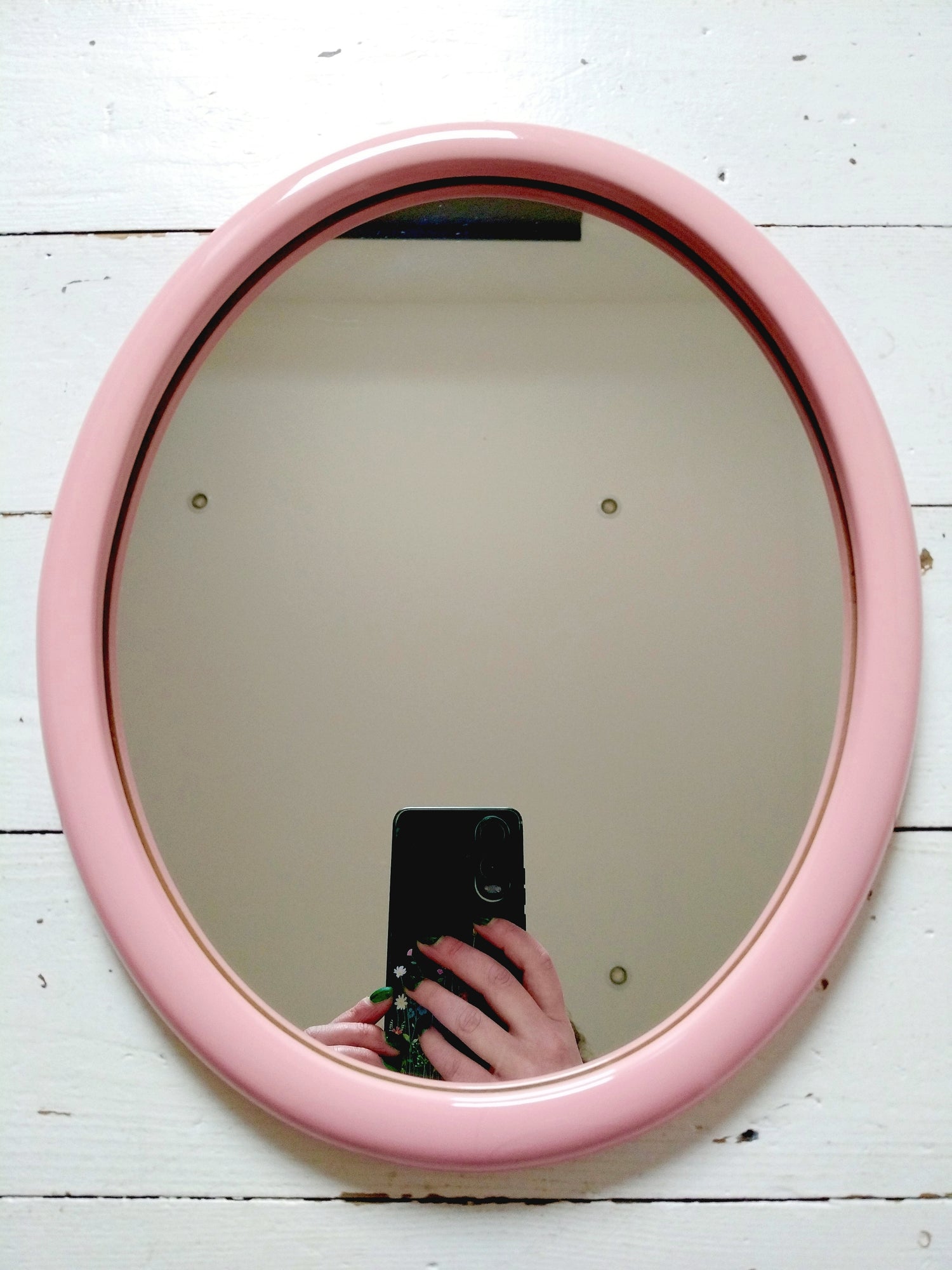 Petit miroir mural ovale en bois rose - cetaitmieuxavant