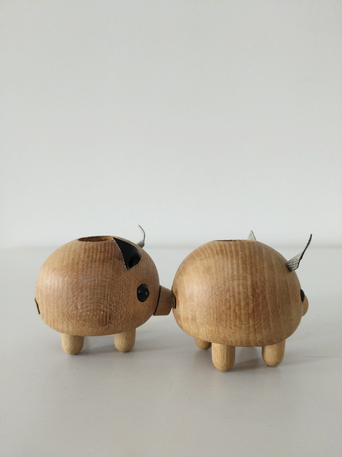 Petit cochon porte cure-dents en bois à l'unité