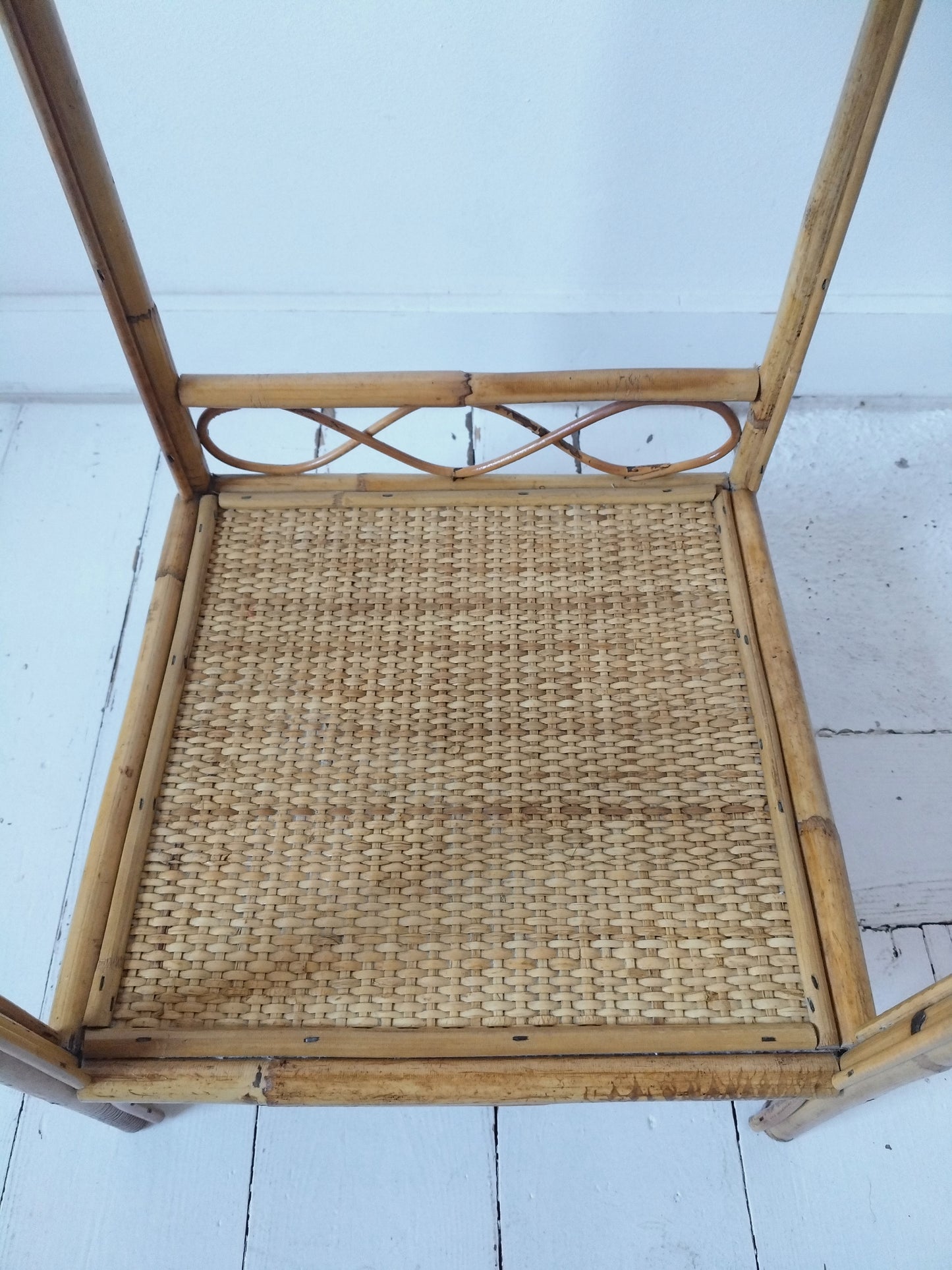 Étagère/ chevet vintage osier et rotin