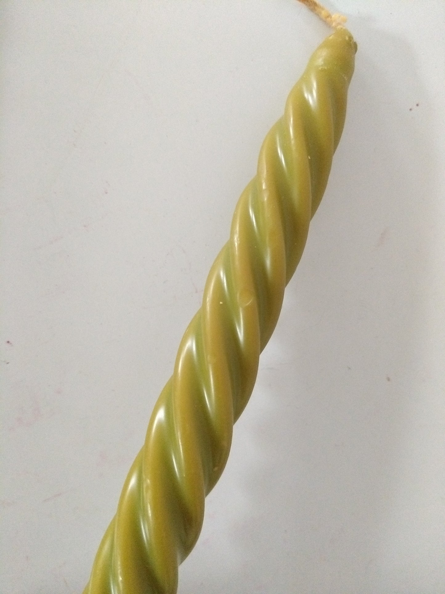 2 anciennes bougies torsadées "bougies de la cour"