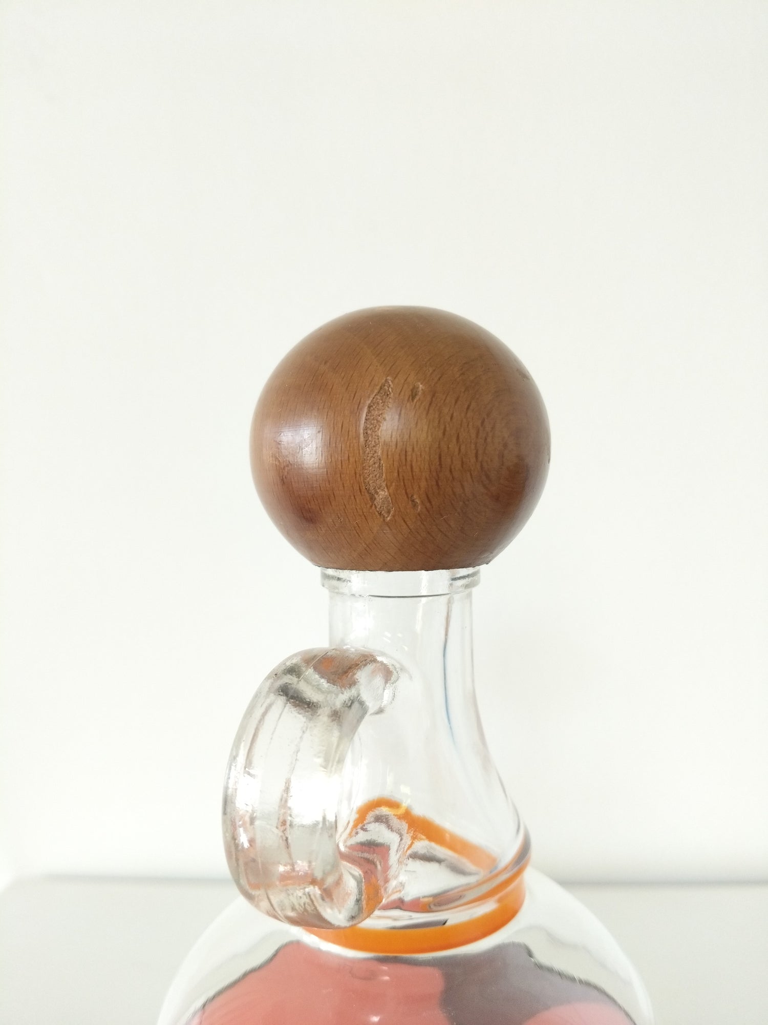 Ancienne bouteille à whisky en verre - cetaitmieuxavant