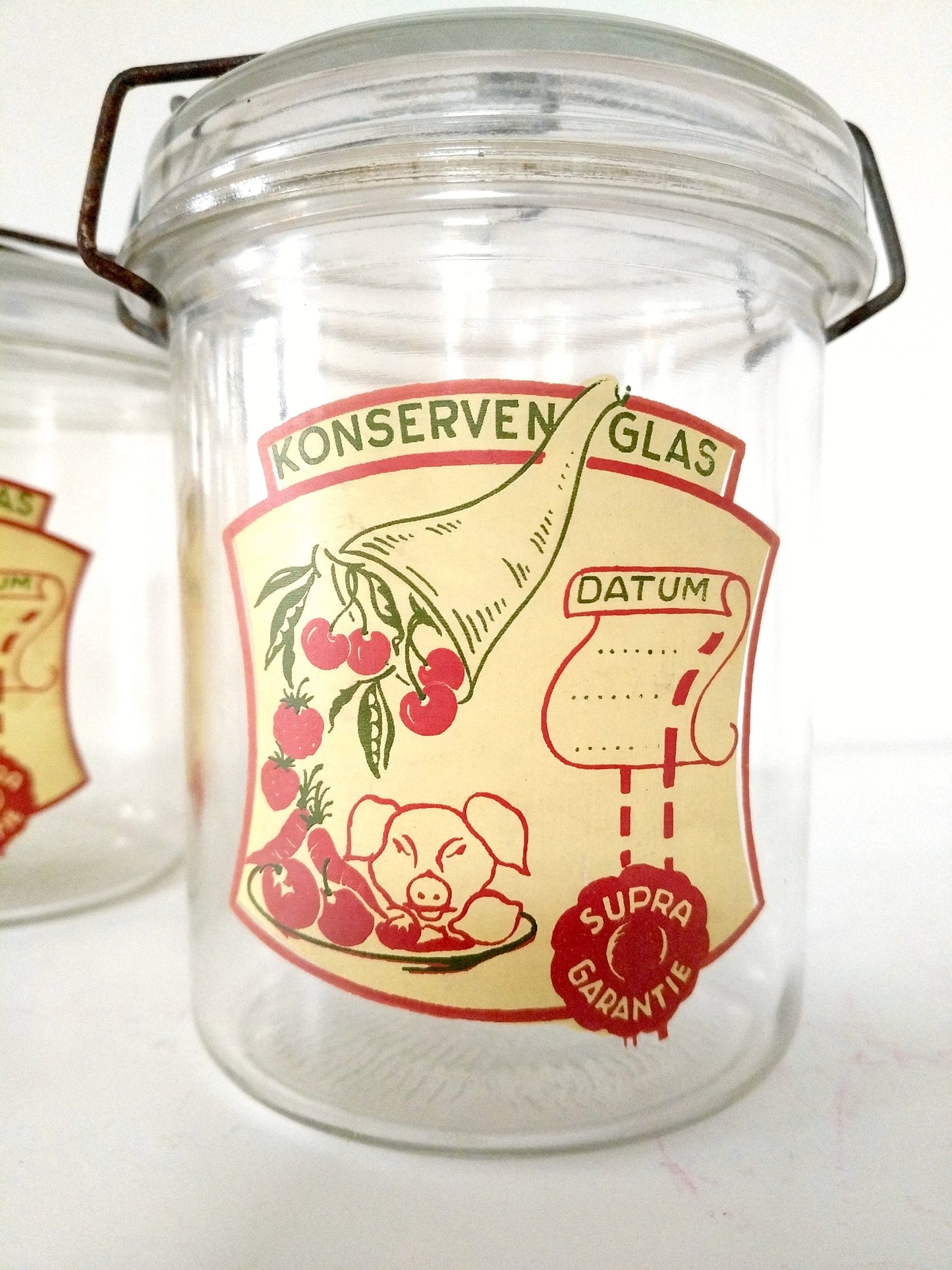 Ancien bocal de conservation en verre à l'unité