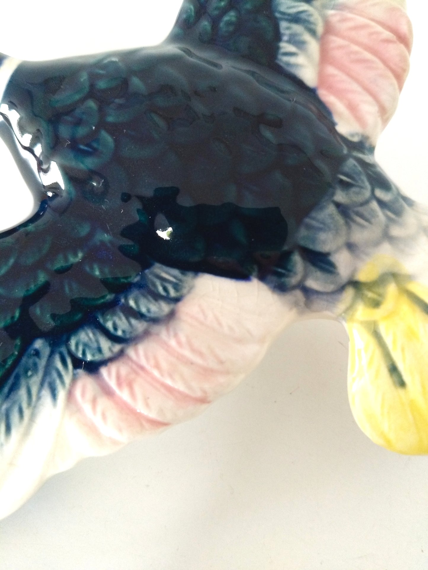 Canard mural en céramique