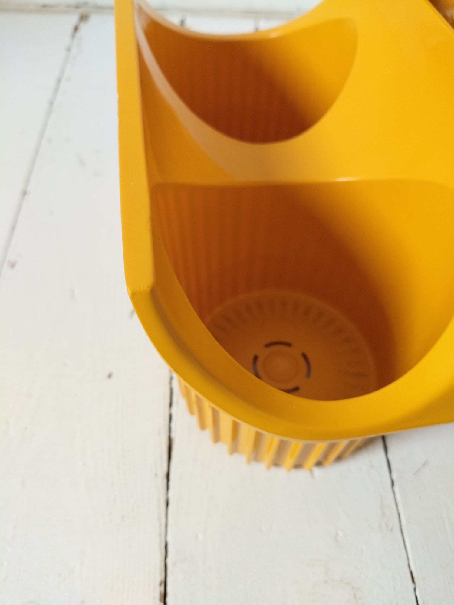 Range/porte-bouteilles en plastique Curver - cetaitmieuxavant