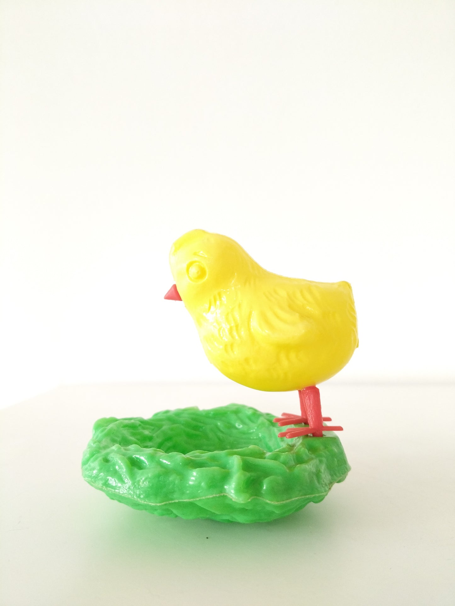 Déco de Pâques/ jouet poussin en plastique - cetaitmieuxavant