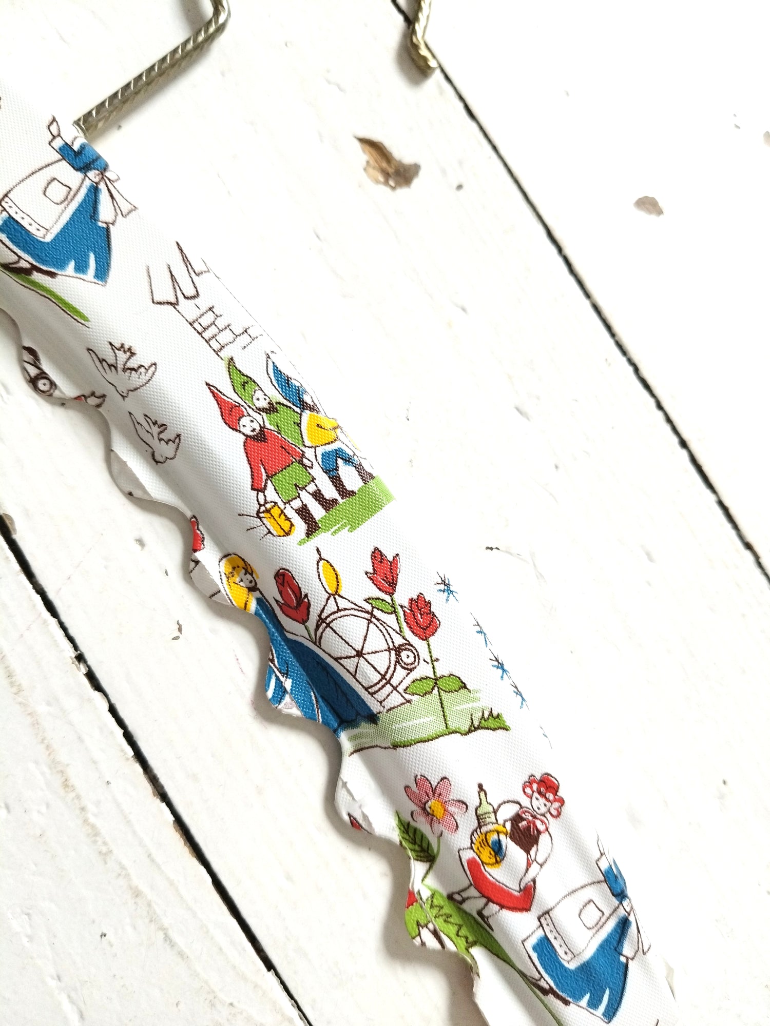 Ensemble de 3 cintres en bois enfant - cetaitmieuxavant