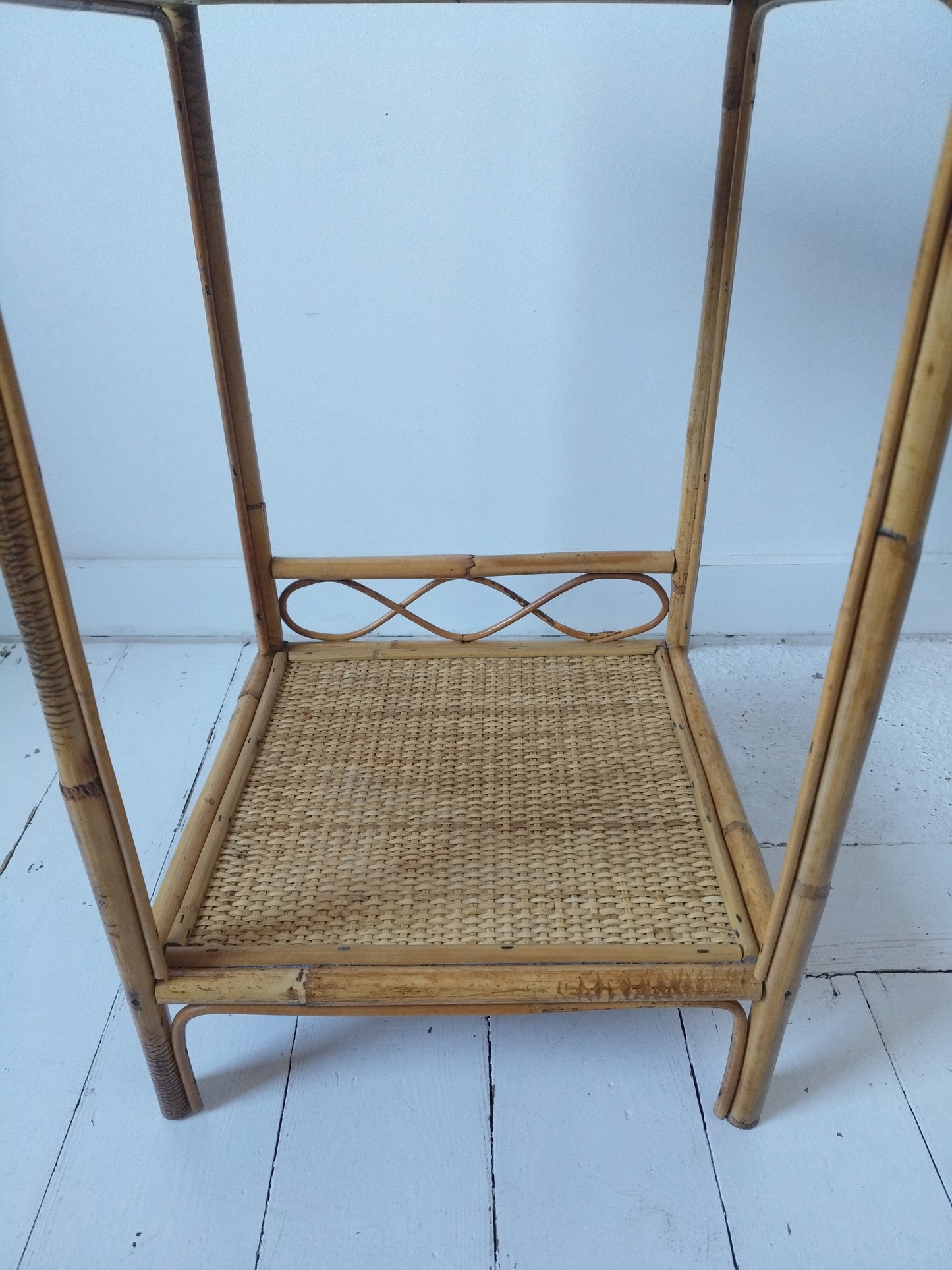 Étagère/ chevet vintage osier et rotin