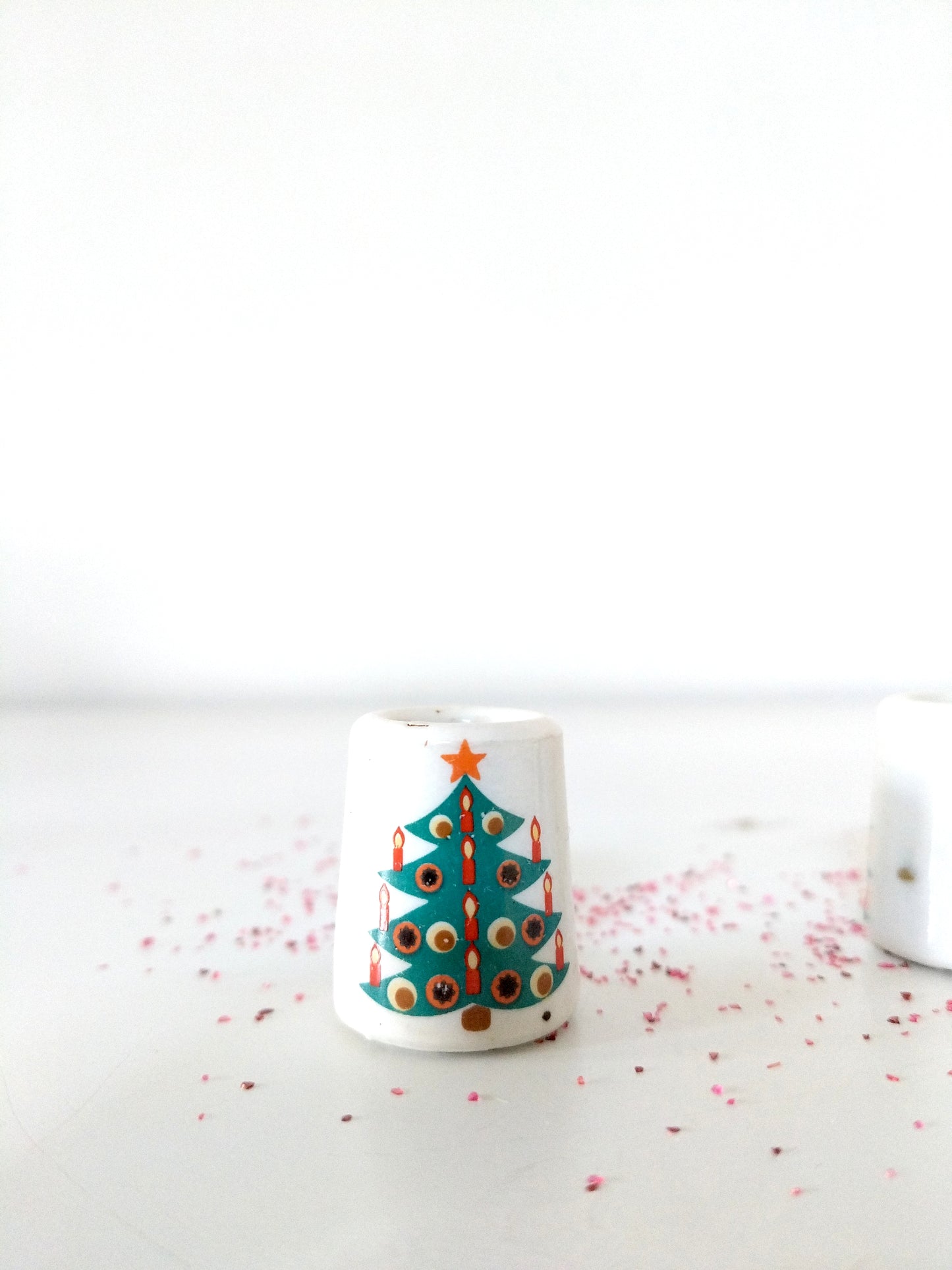 Ensemble de 3 mini-bougeoirs de Noël Germany décor sapin avec bougies rouges