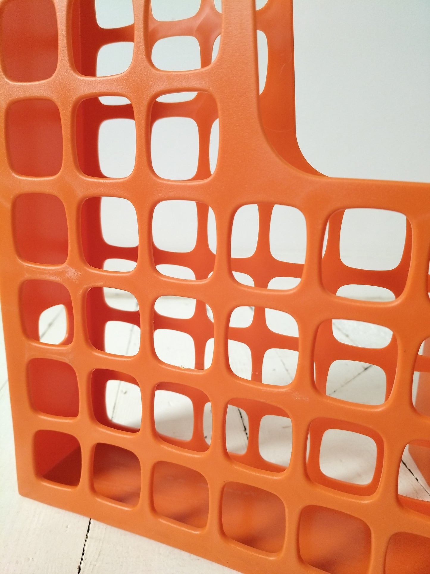 Range-documents/ magazines/ livres en plastique orange Esselte Boxer à l'unité