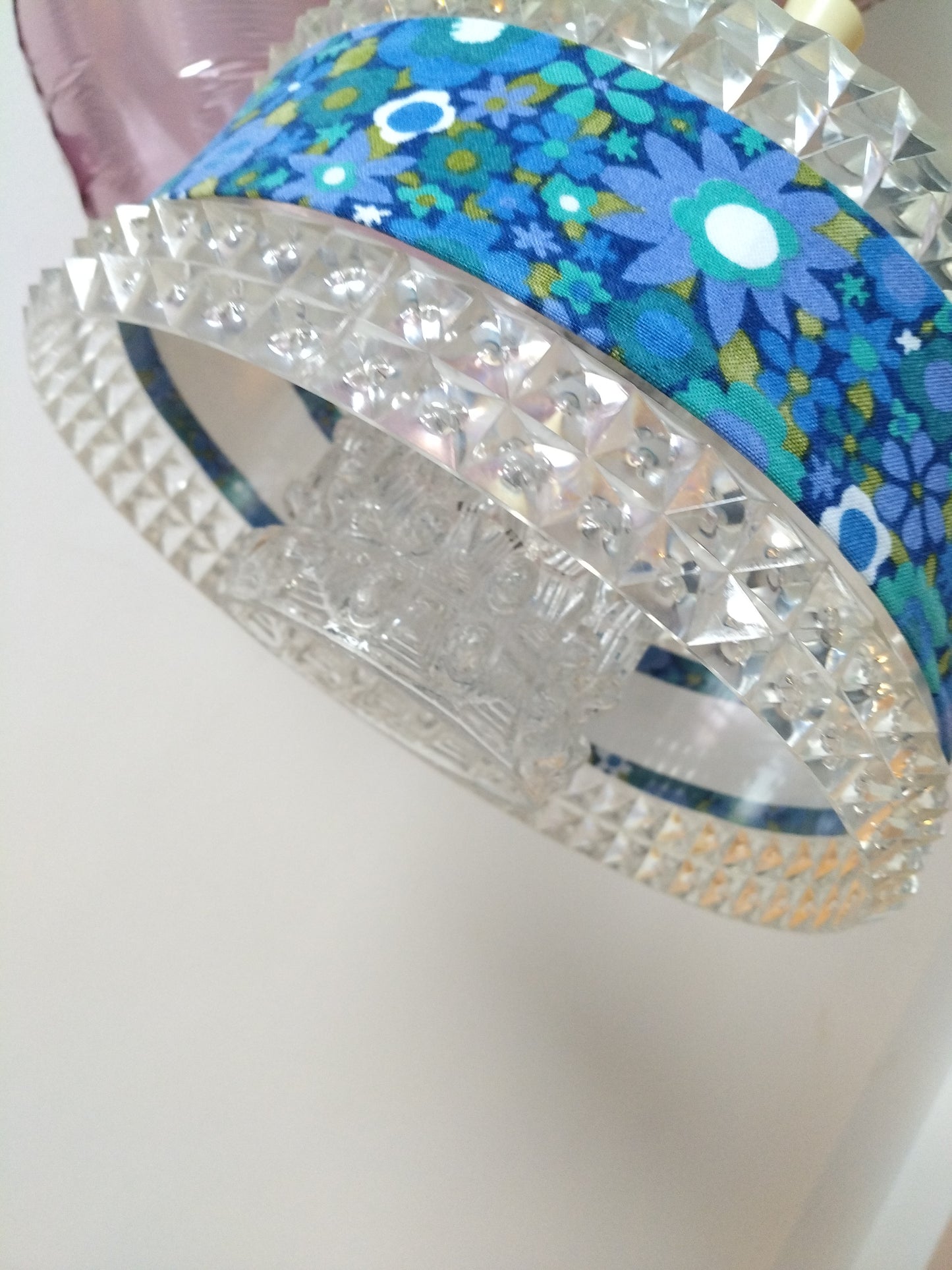 Luminaire suspension verre et plexi - cetaitmieuxavant