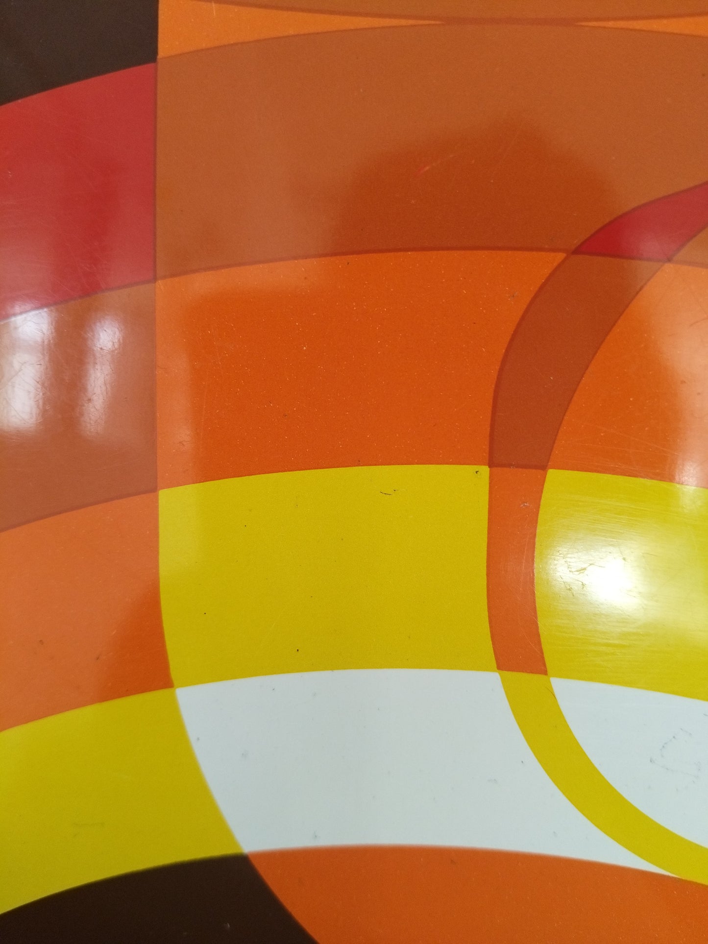 Plateau métallique Estudio Baqués pour Simel Vich Spain - cetaitmieuxavant