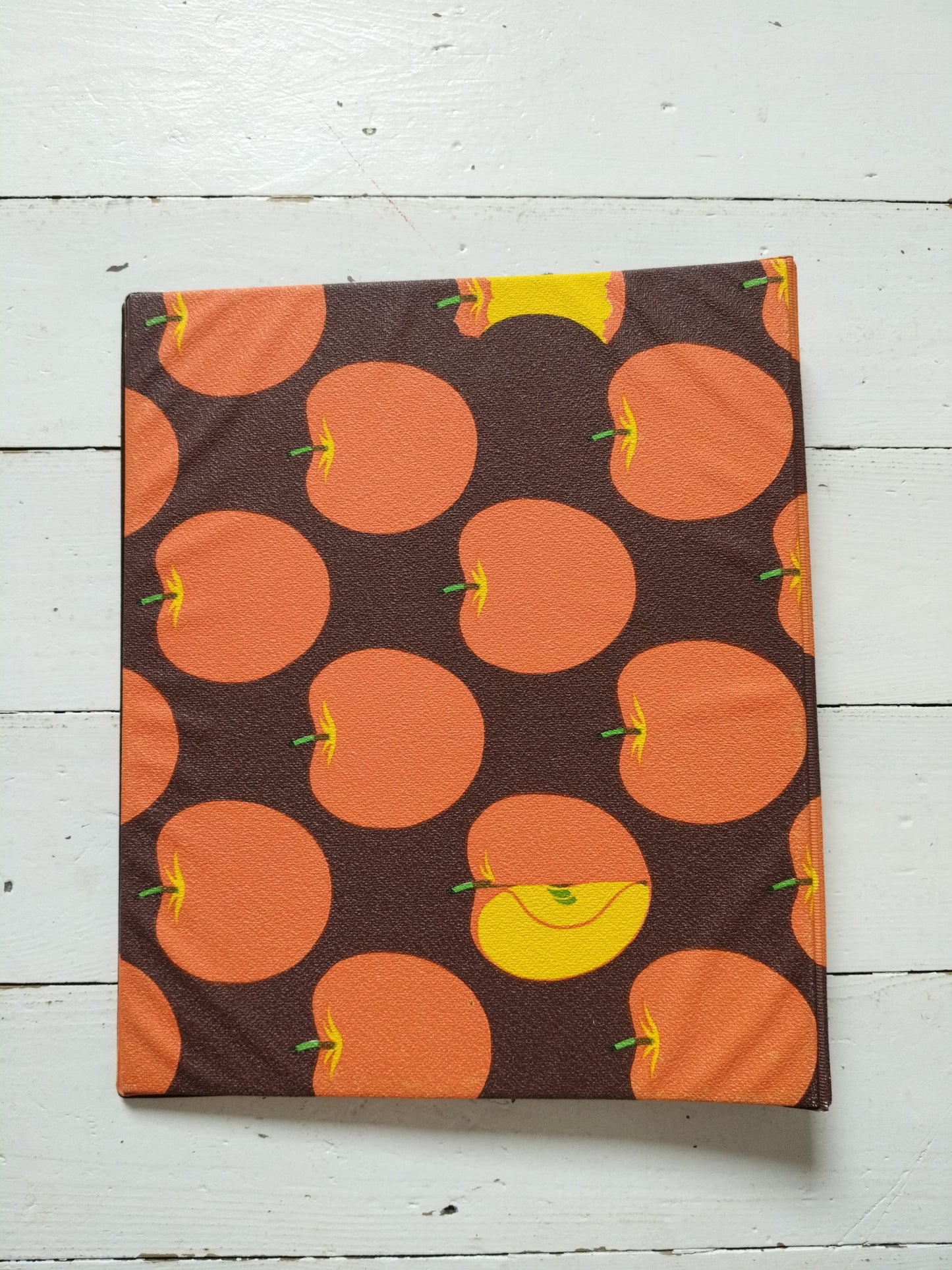 Petit classeur A4 fleurs ou pommes au choix