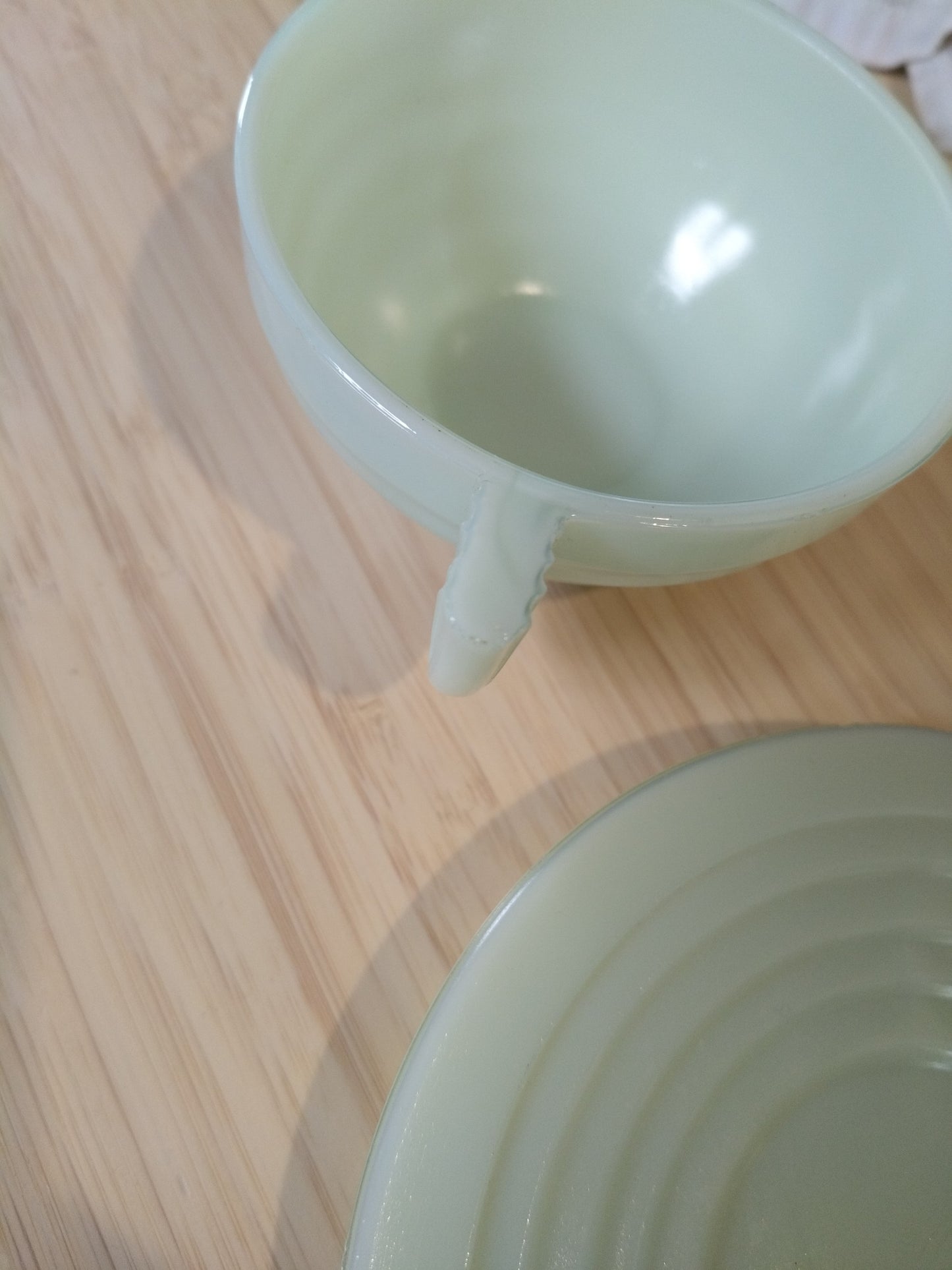 Ensemble tasse et soucoupe en opaline mint Belgique