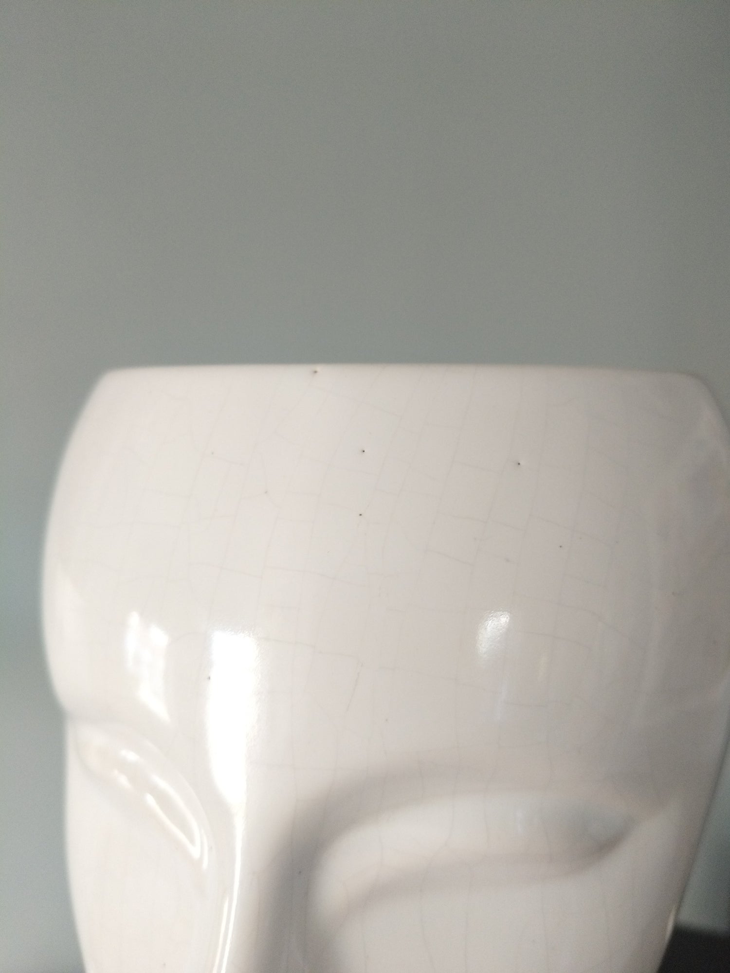 Grand cache-pot tête d'homme en céramique - cetaitmieuxavant